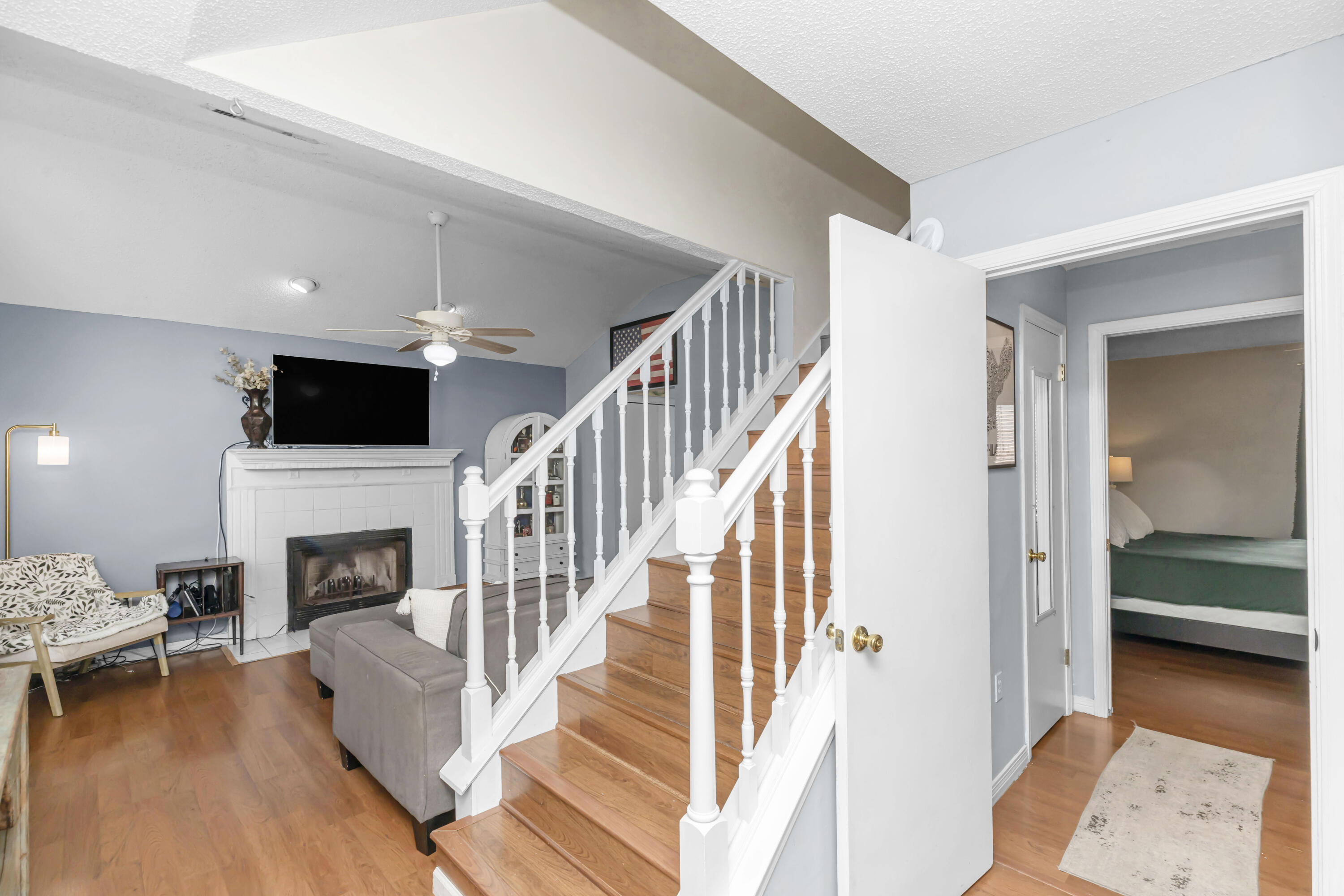 ROANOKE VILLAGE S/D - Residential