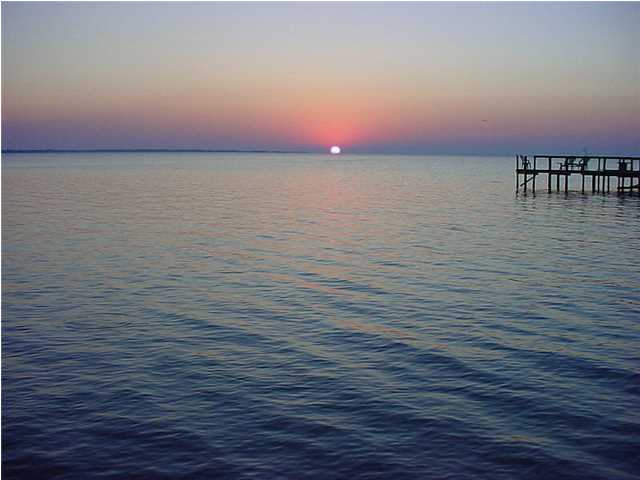 BAY GROVE - Residential