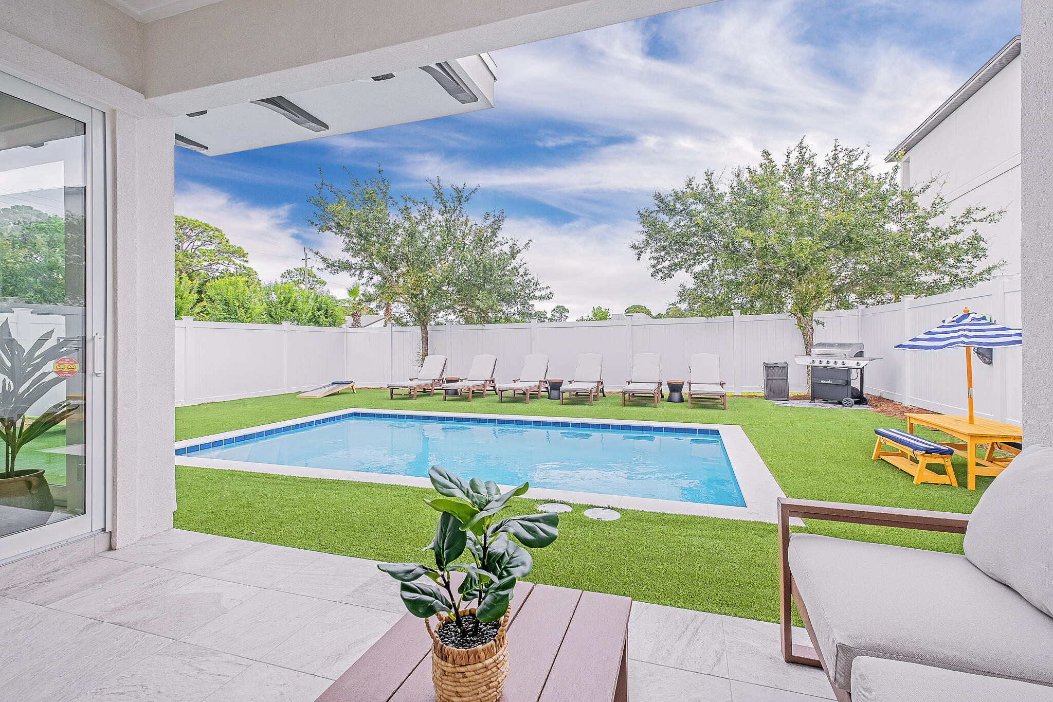 Estates At Hidden Palms - Residential