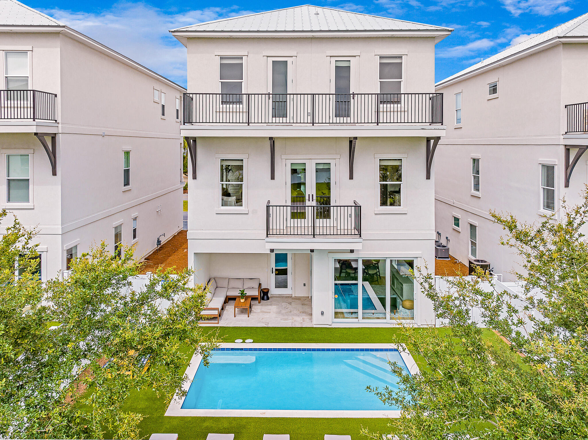 Estates At Hidden Palms - Residential