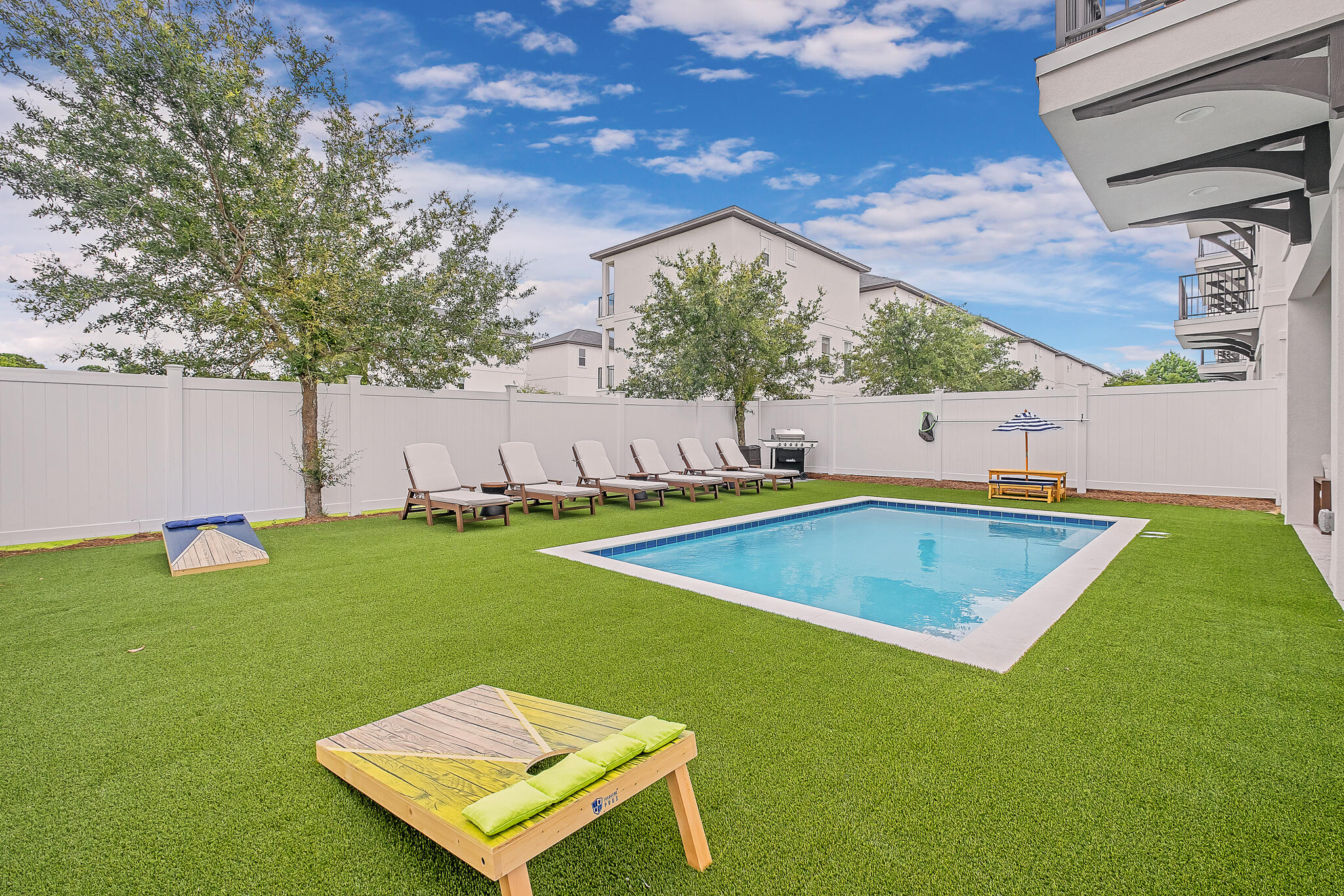 Estates At Hidden Palms - Residential