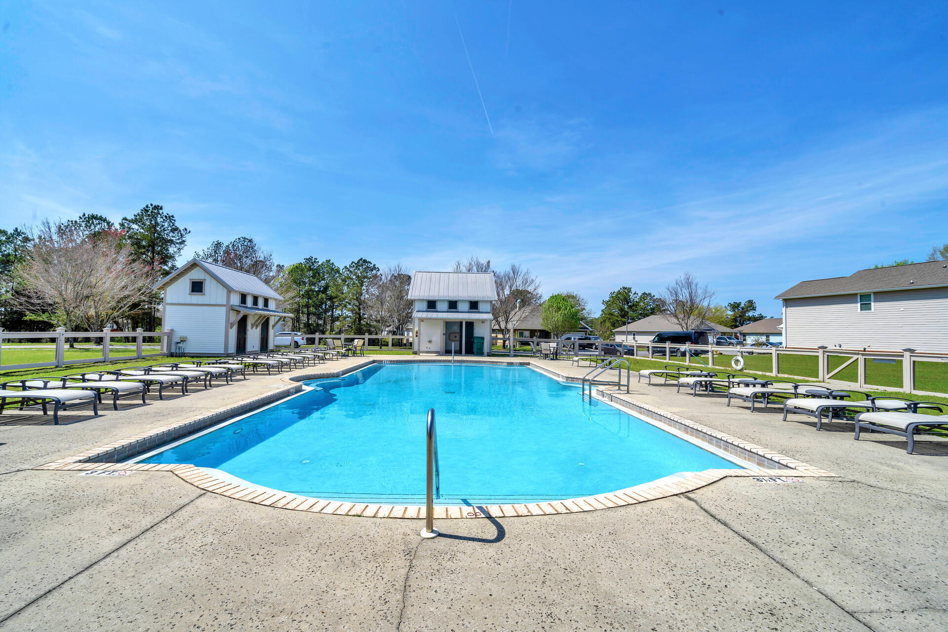 LAGRANGE LANDING - Residential