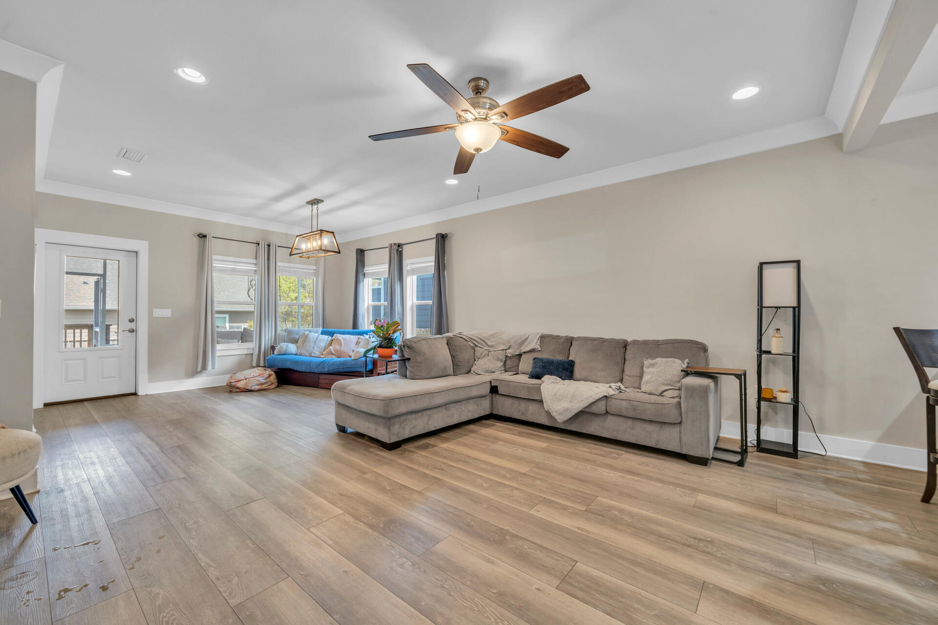 LAGRANGE LANDING - Residential