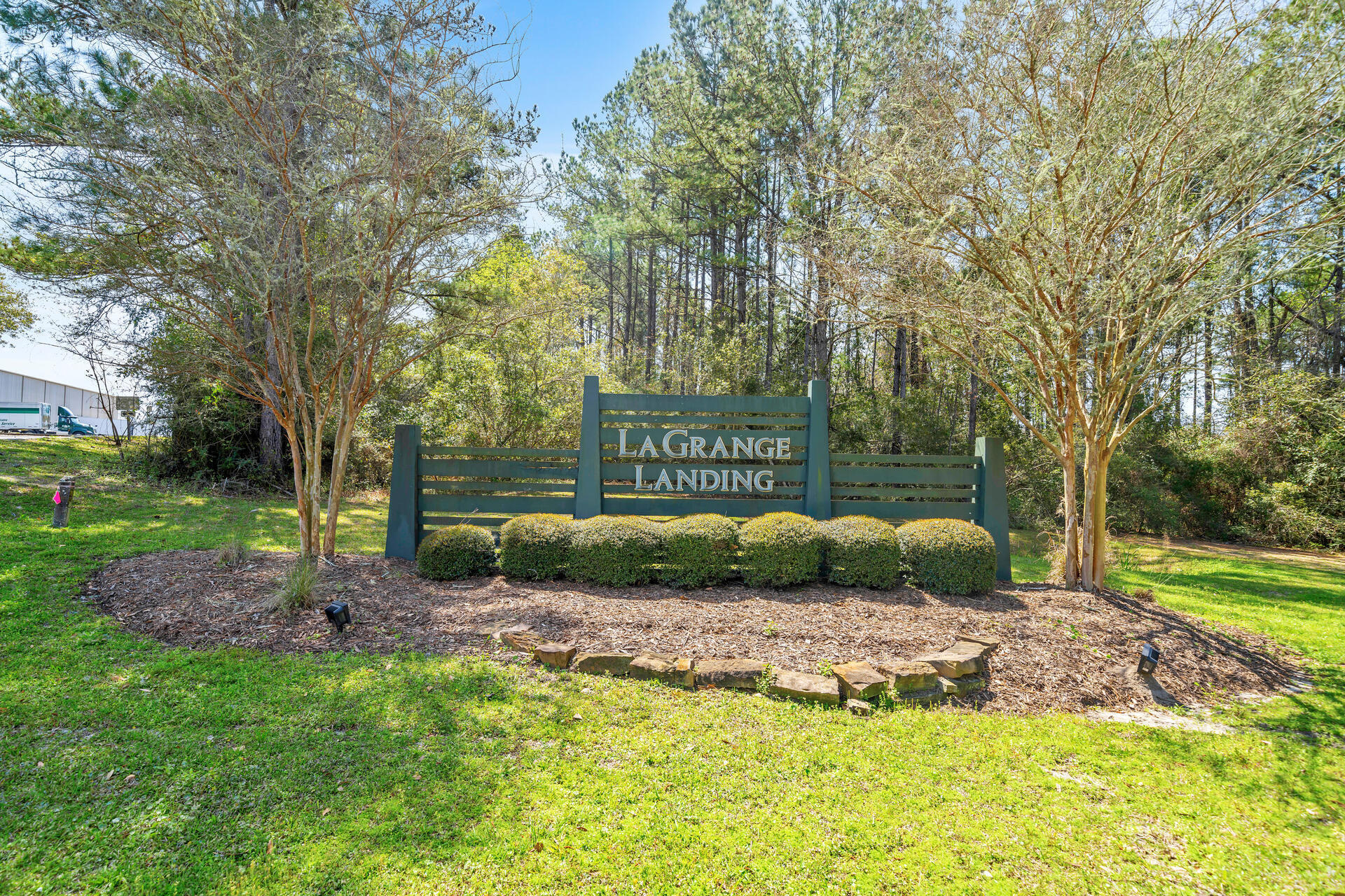 LAGRANGE LANDING - Residential