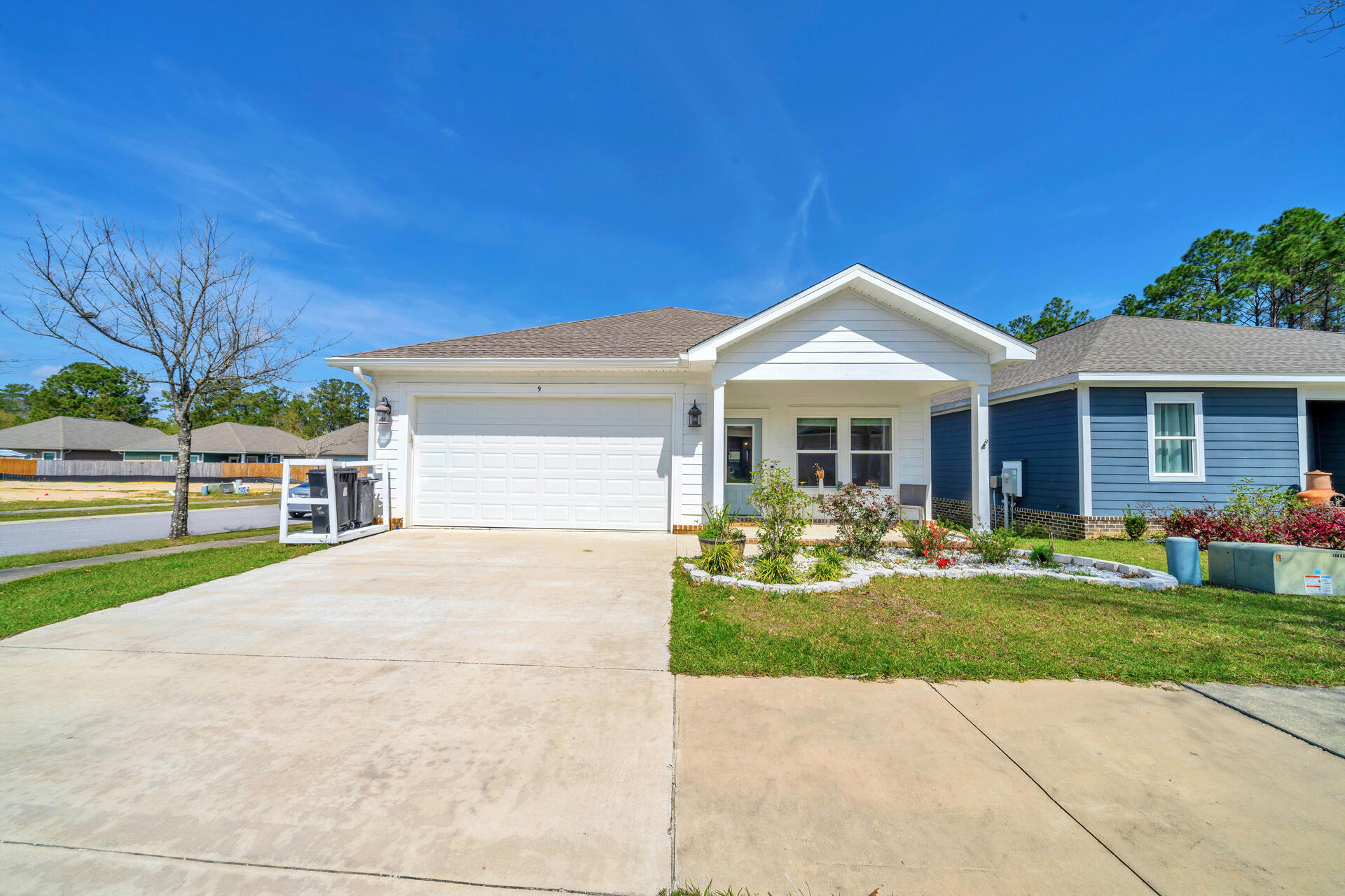 LAGRANGE LANDING - Residential