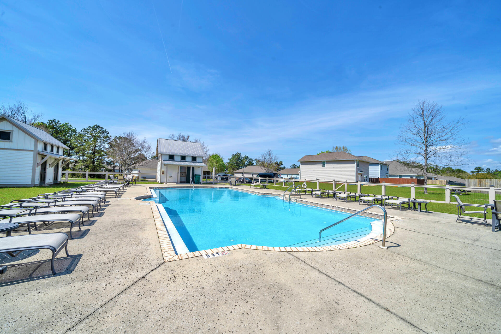 LAGRANGE LANDING - Residential