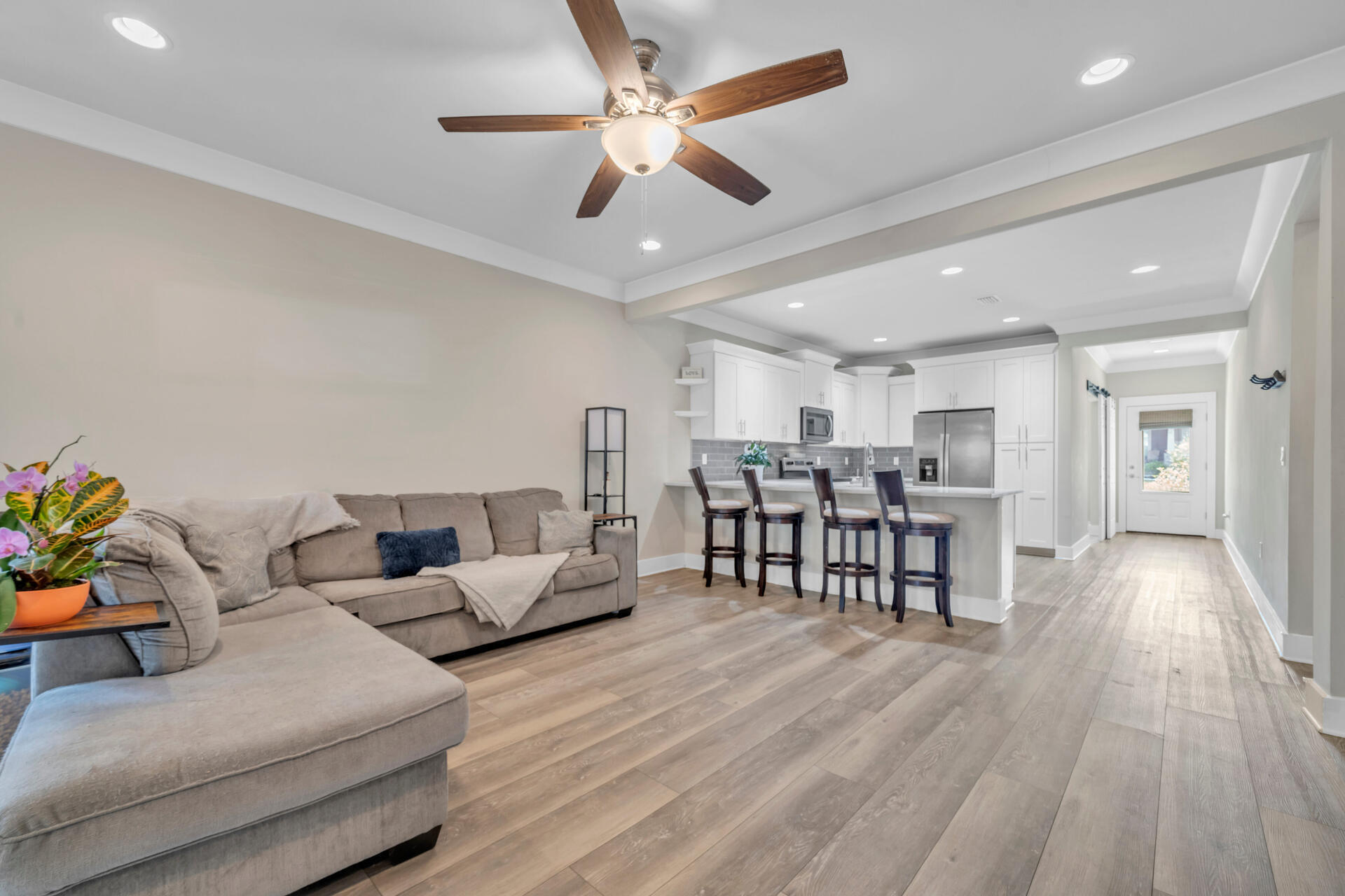 LAGRANGE LANDING - Residential