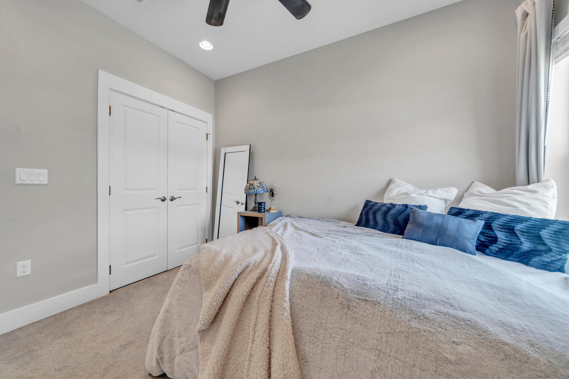 LAGRANGE LANDING - Residential