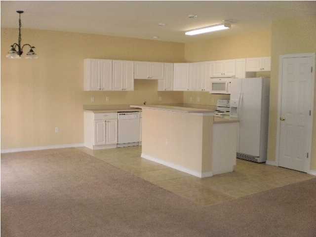 EAGLES NEST - Residential