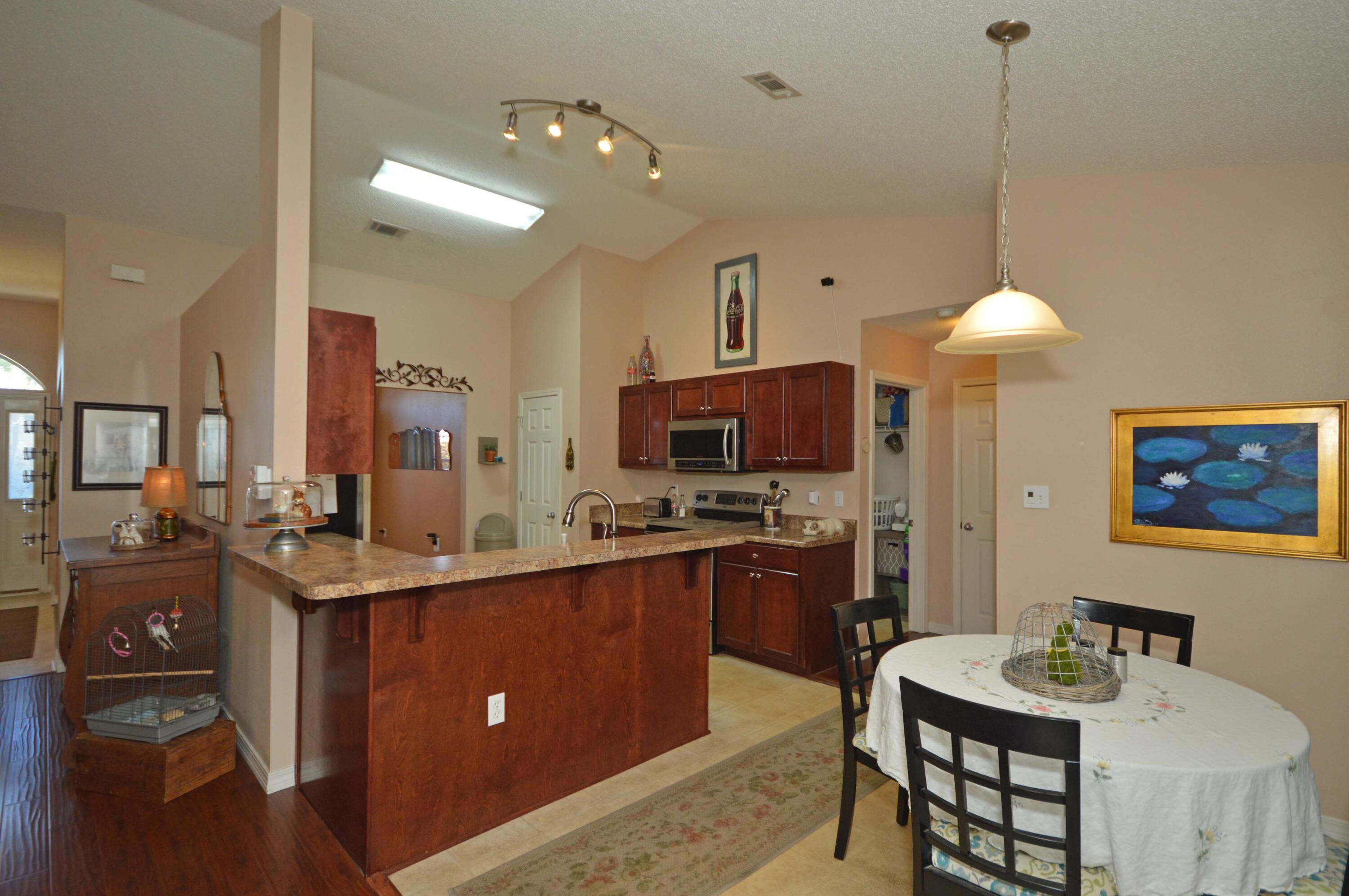 WATERSTONE - Residential