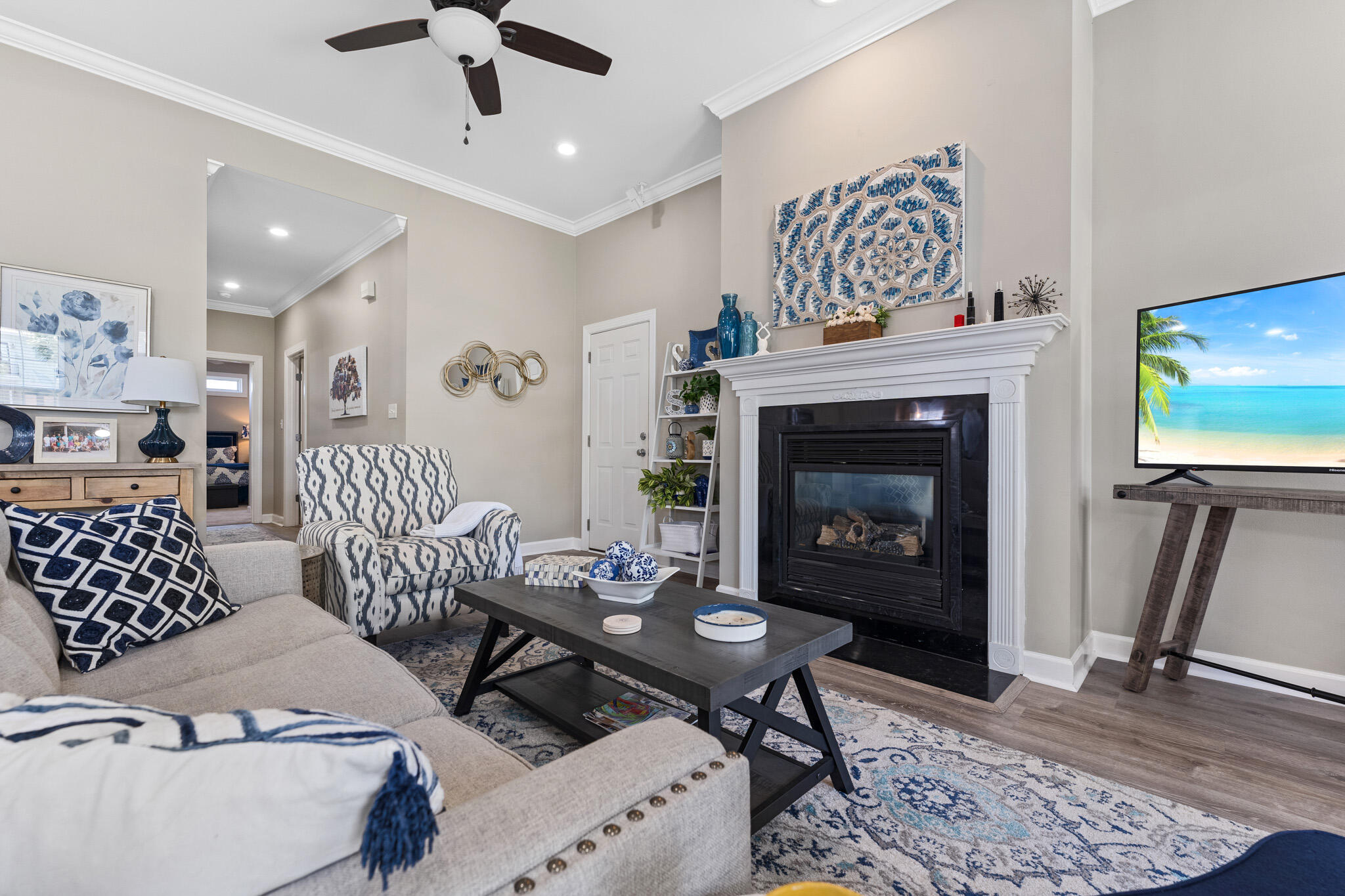 EMERALD WATERS VILLAGE - Residential