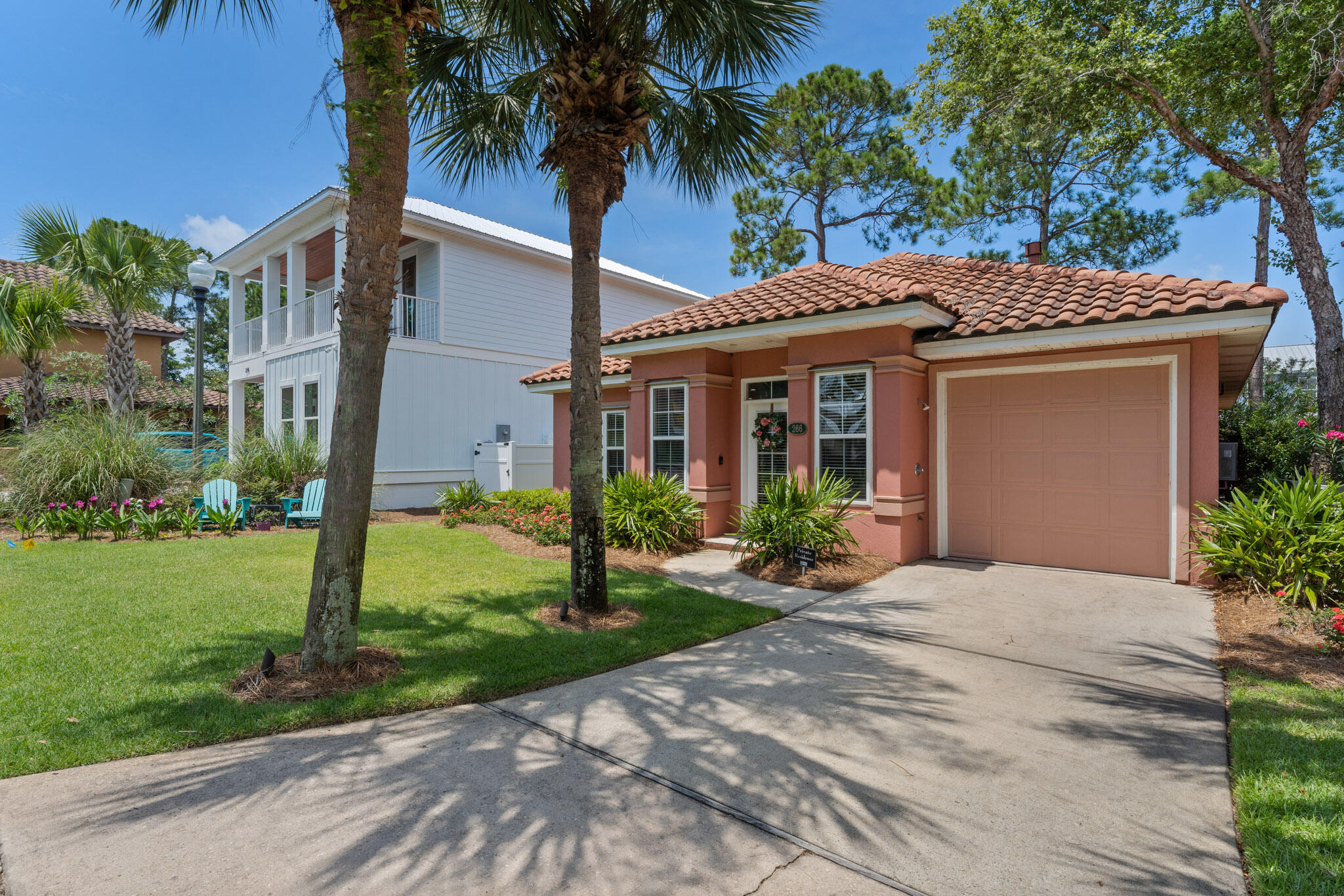 EMERALD WATERS VILLAGE - Residential