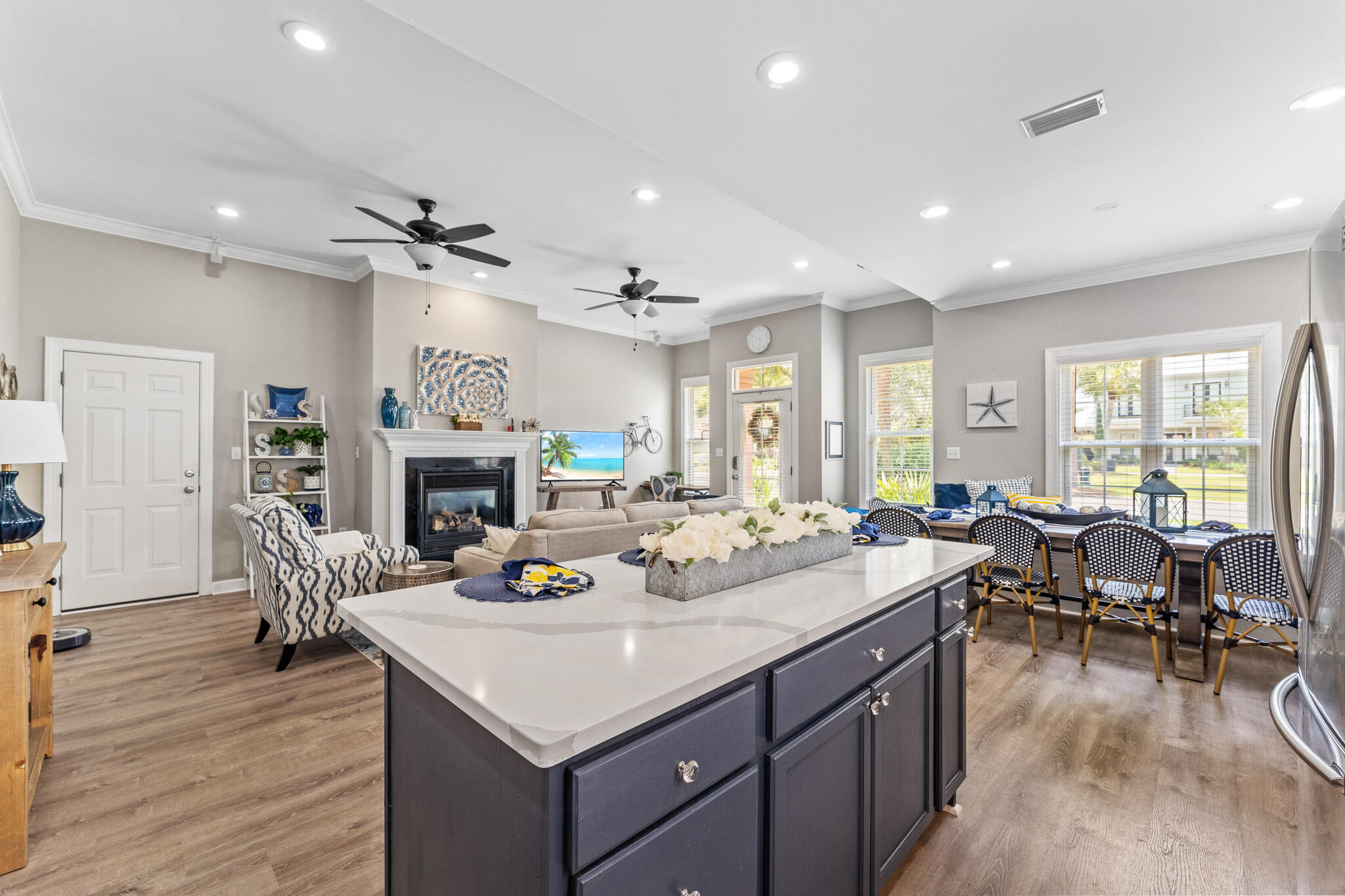 EMERALD WATERS VILLAGE - Residential