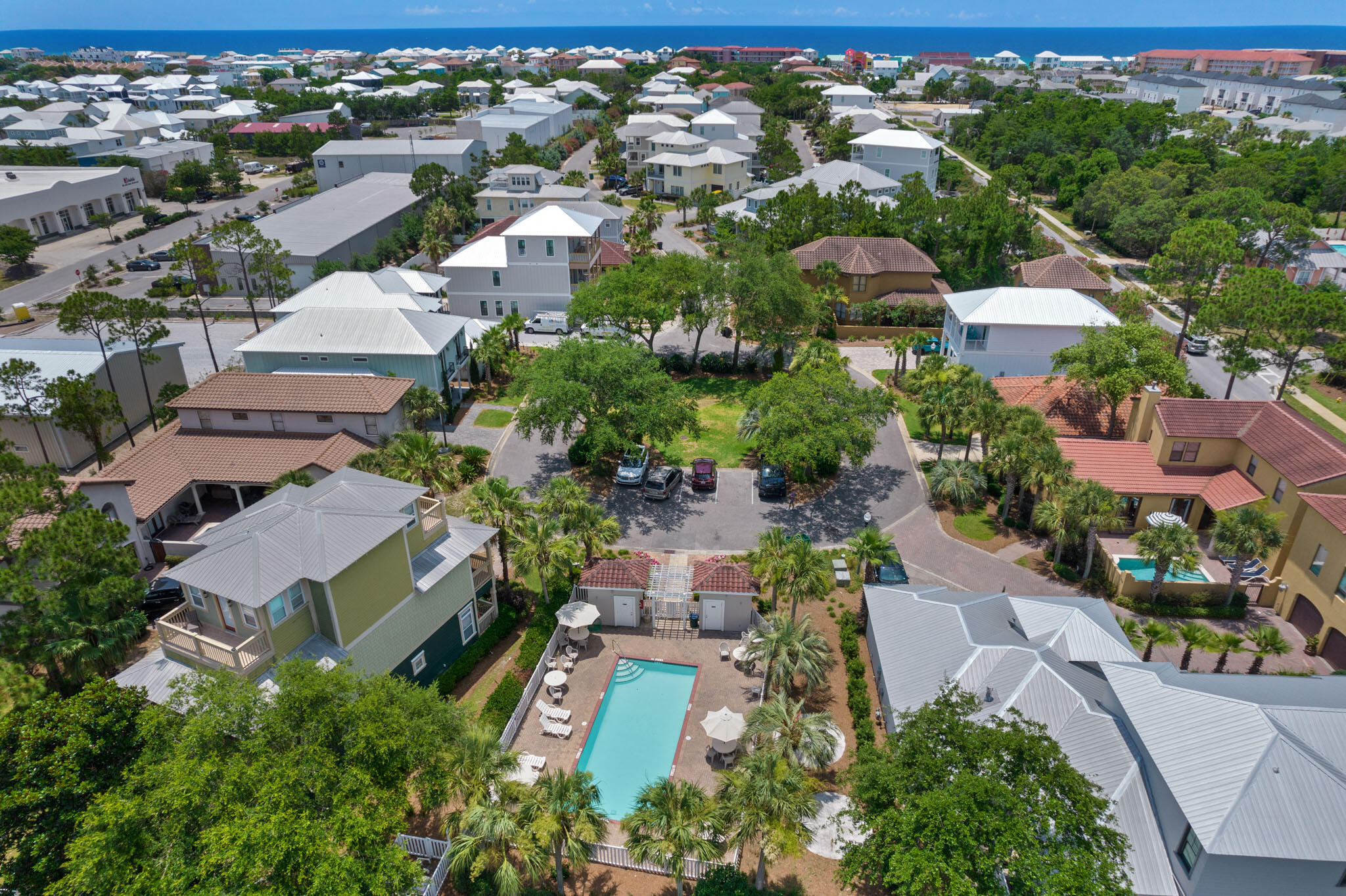 EMERALD WATERS VILLAGE - Residential