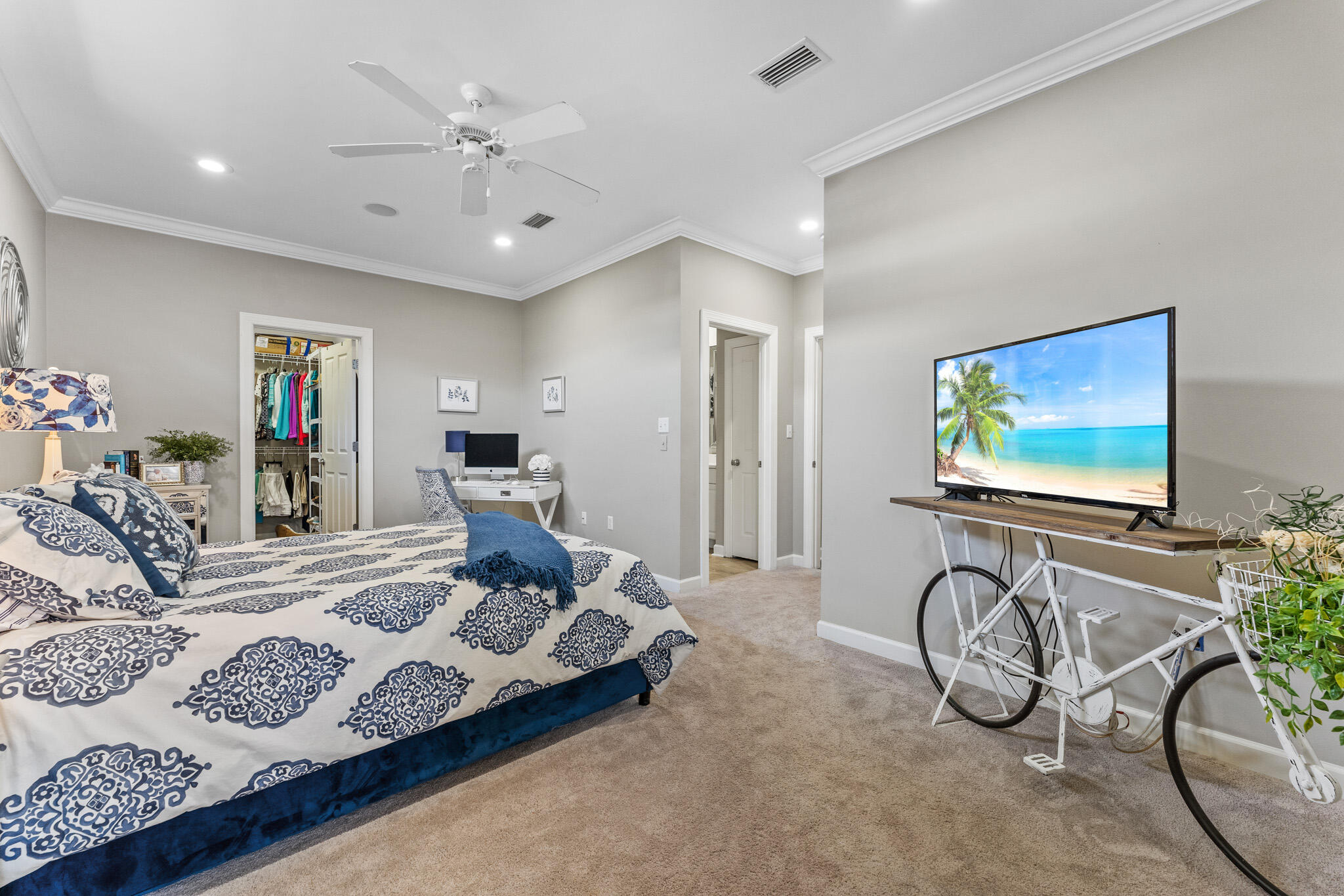 EMERALD WATERS VILLAGE - Residential