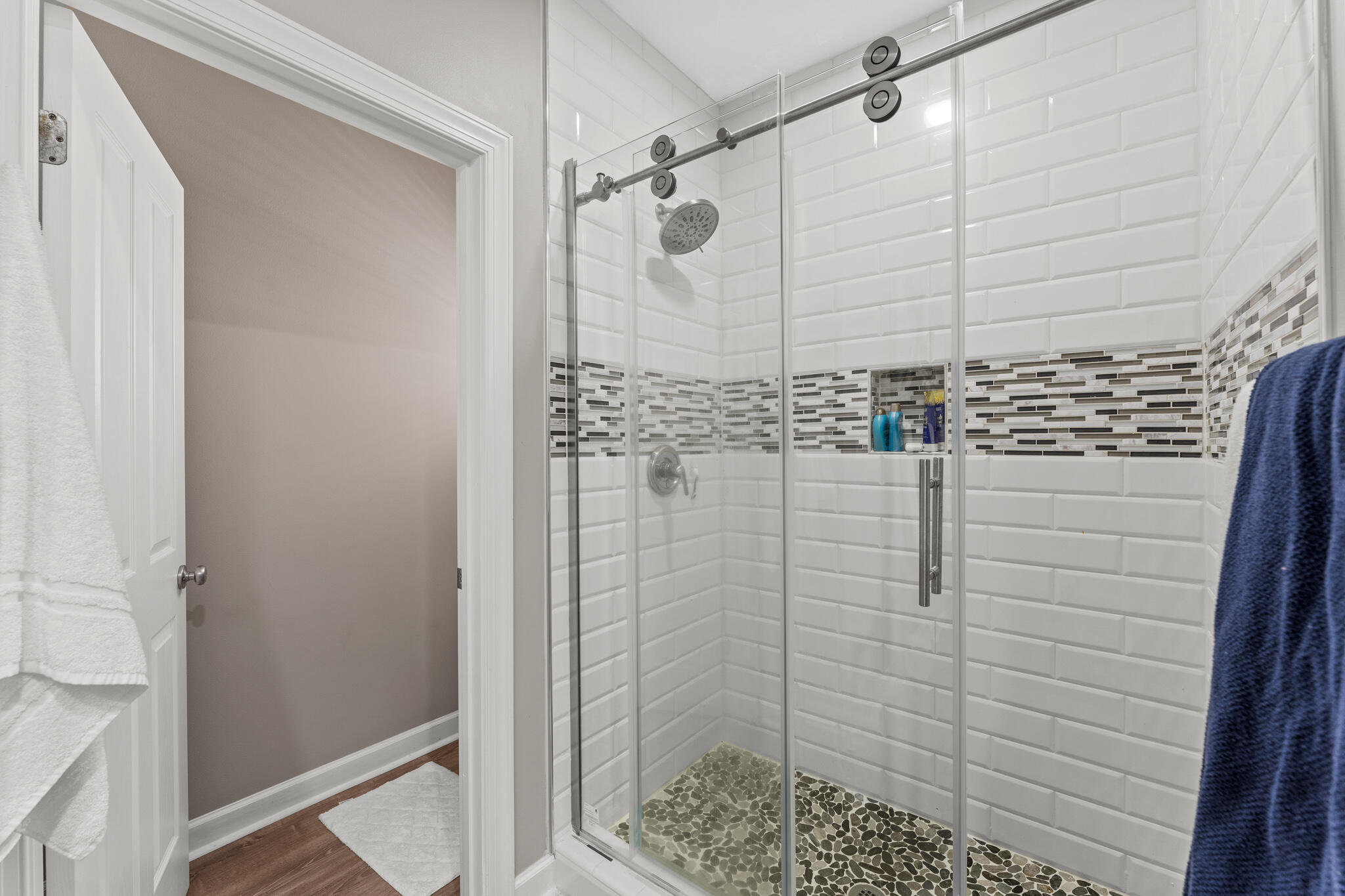 EMERALD WATERS VILLAGE - Residential