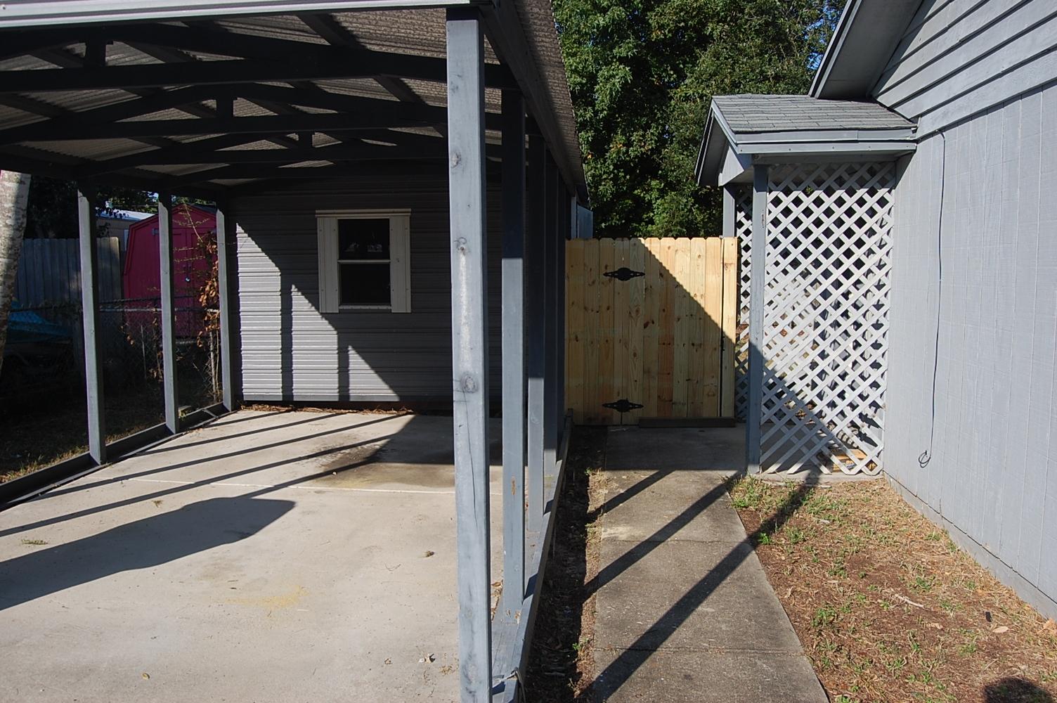 SQUIRREL HAVEN UNREC - Residential Lease