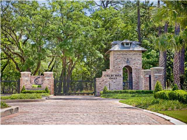 CHURCHILL OAKS - Land