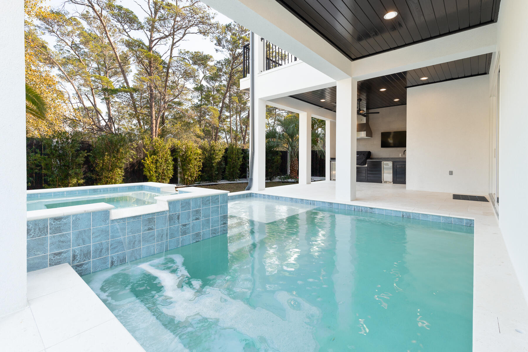 393 County hwy - Residential