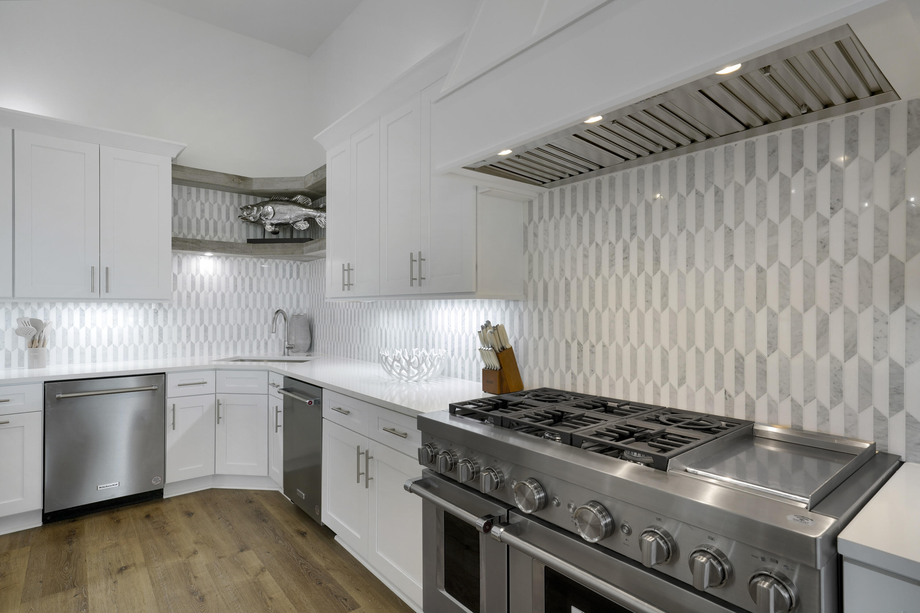 393 County hwy - Residential
