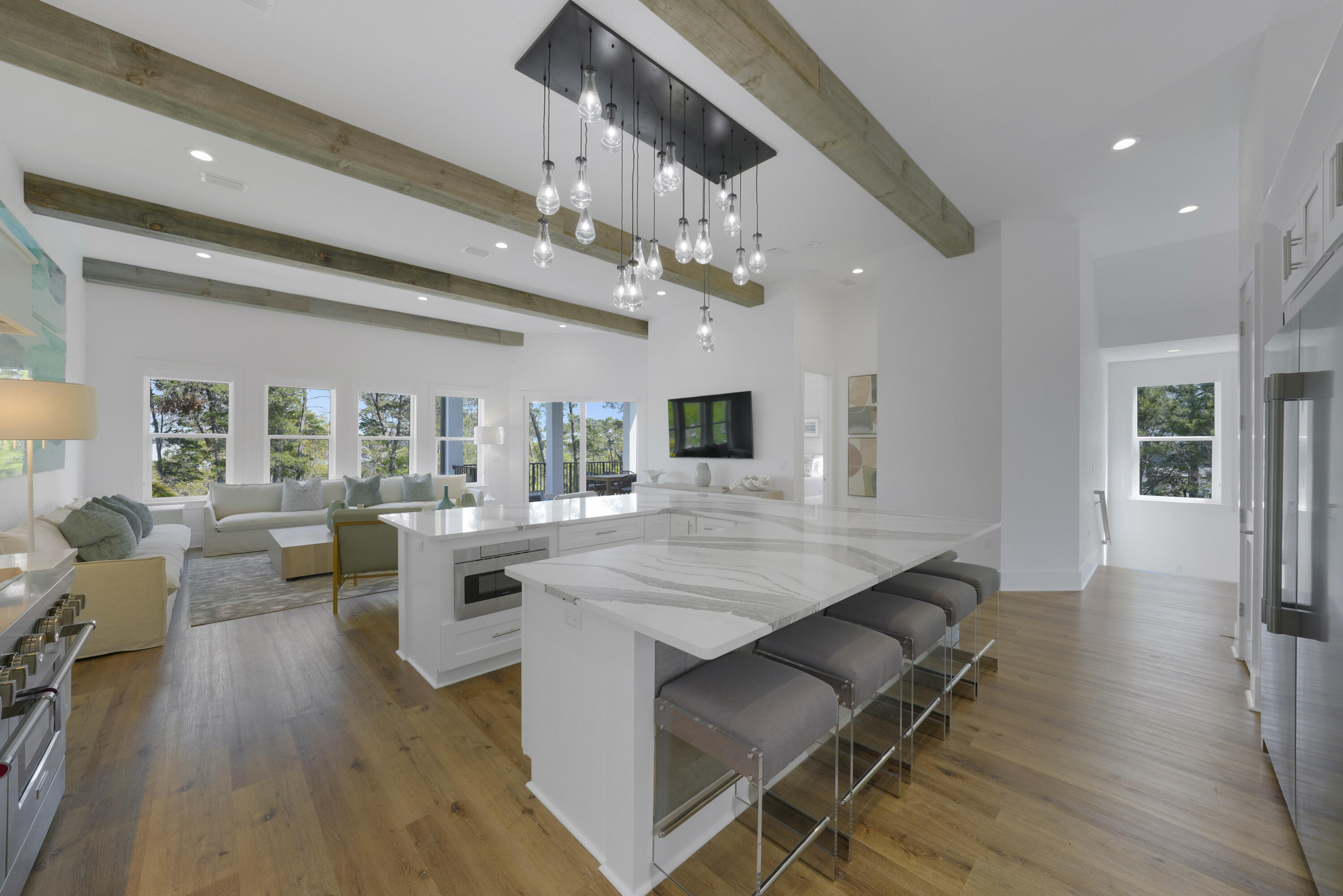 393 County hwy - Residential