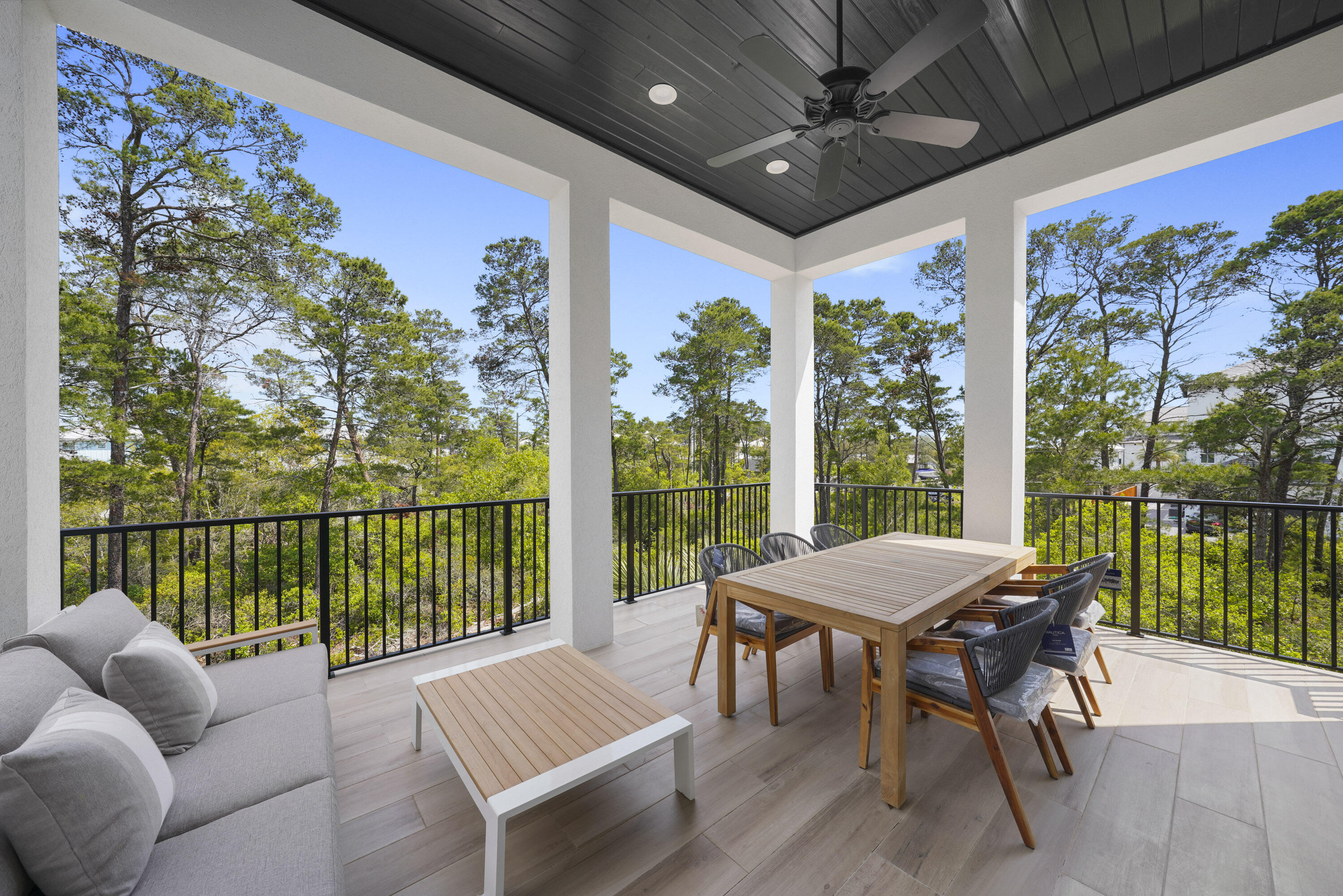 393 County hwy - Residential