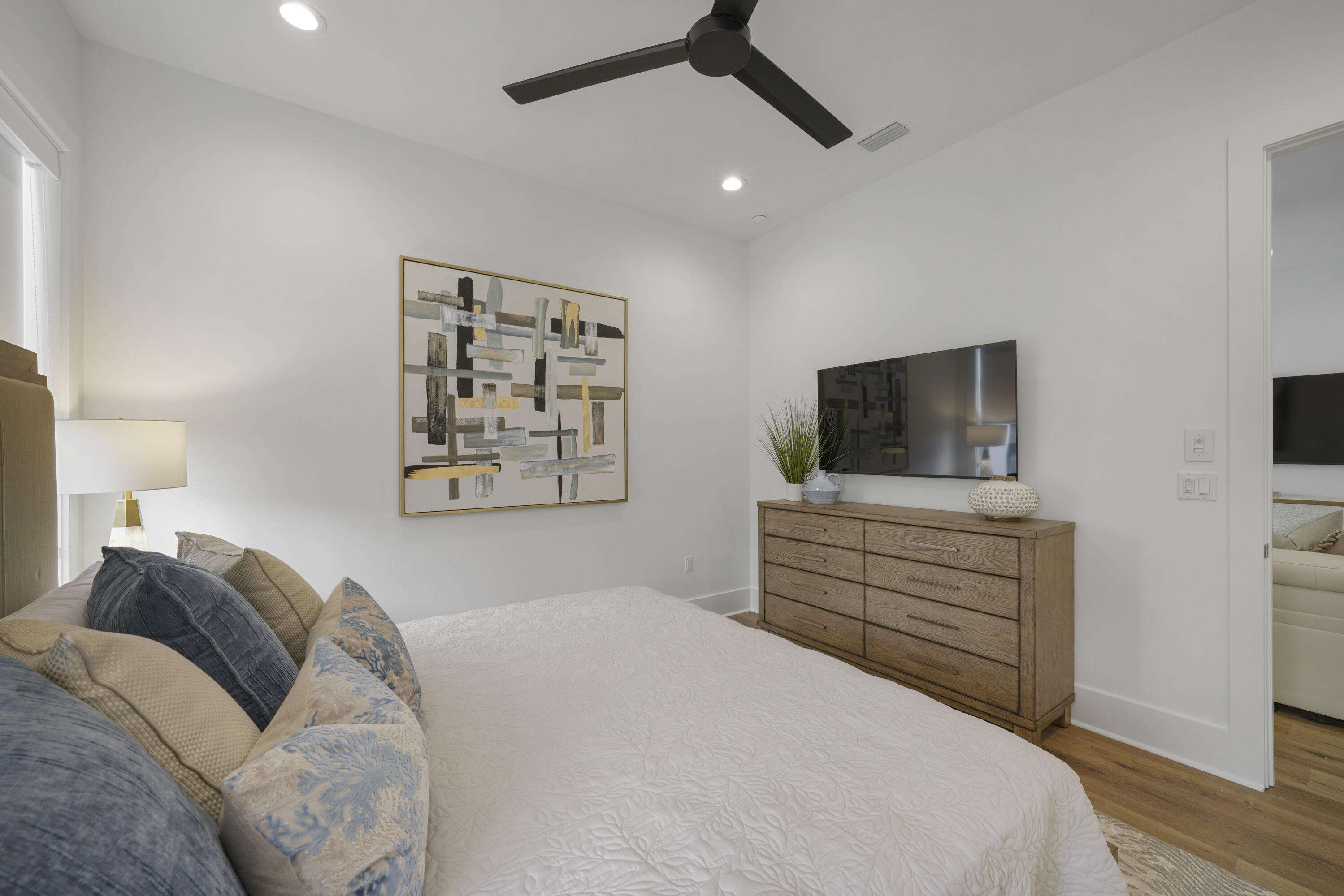 393 County hwy - Residential