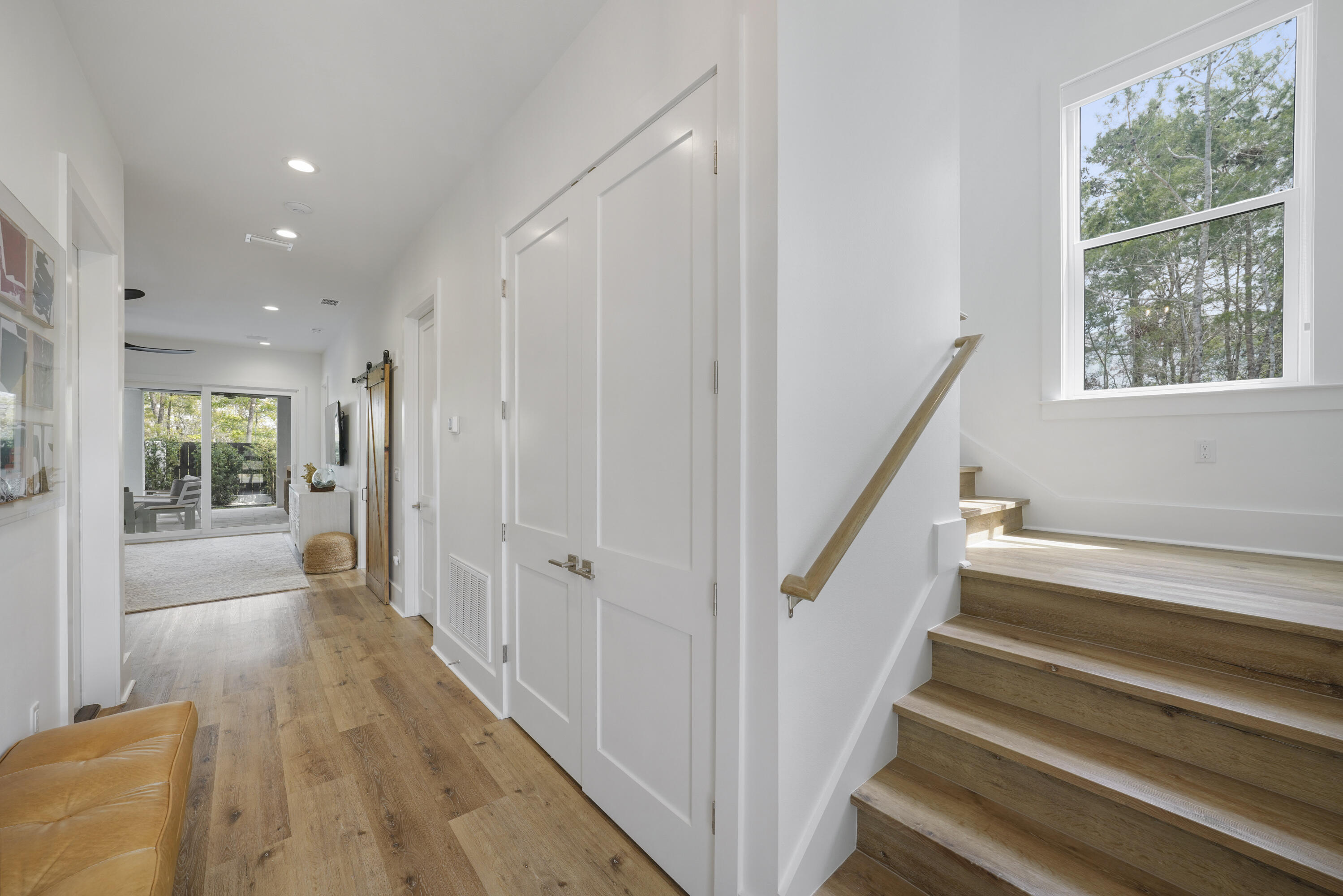 393 County hwy - Residential