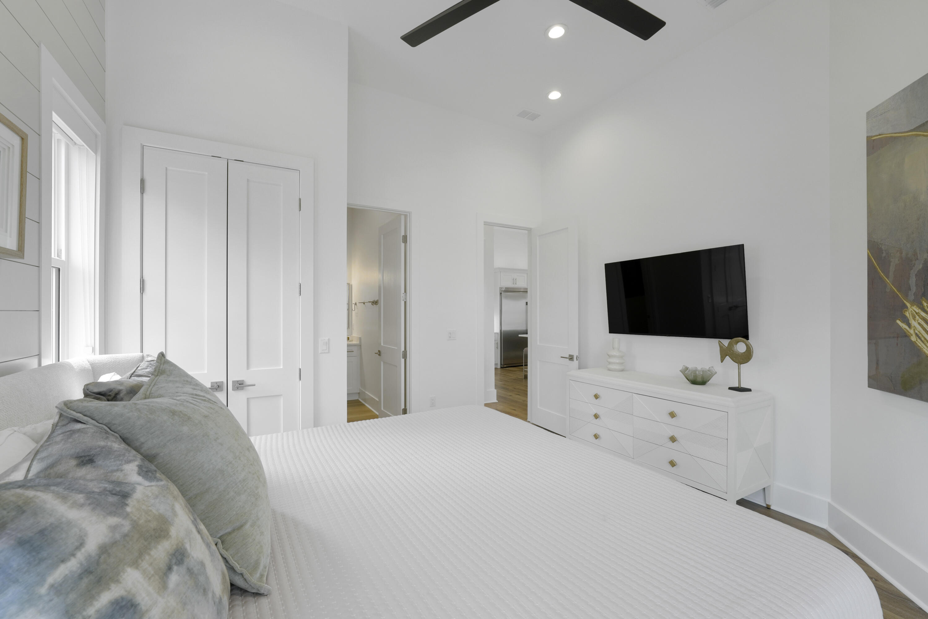 393 County hwy - Residential