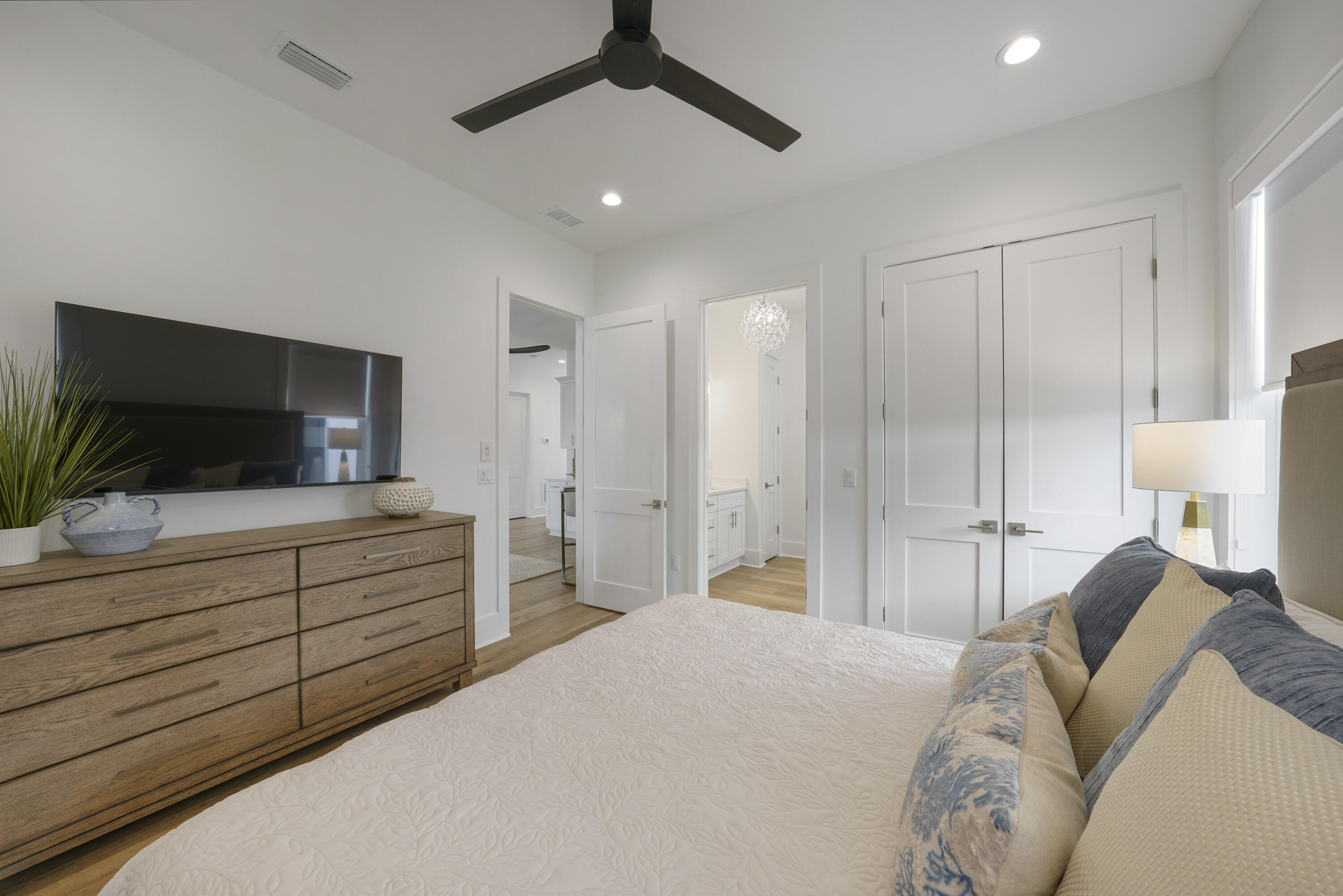 393 County hwy - Residential