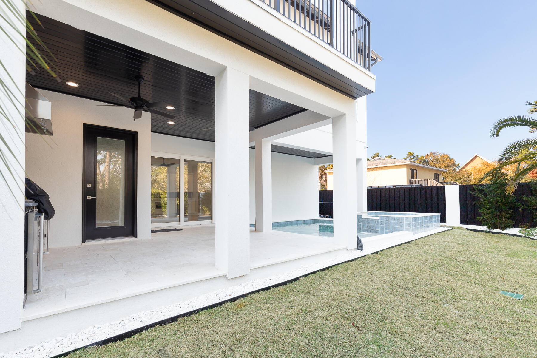 393 County hwy - Residential