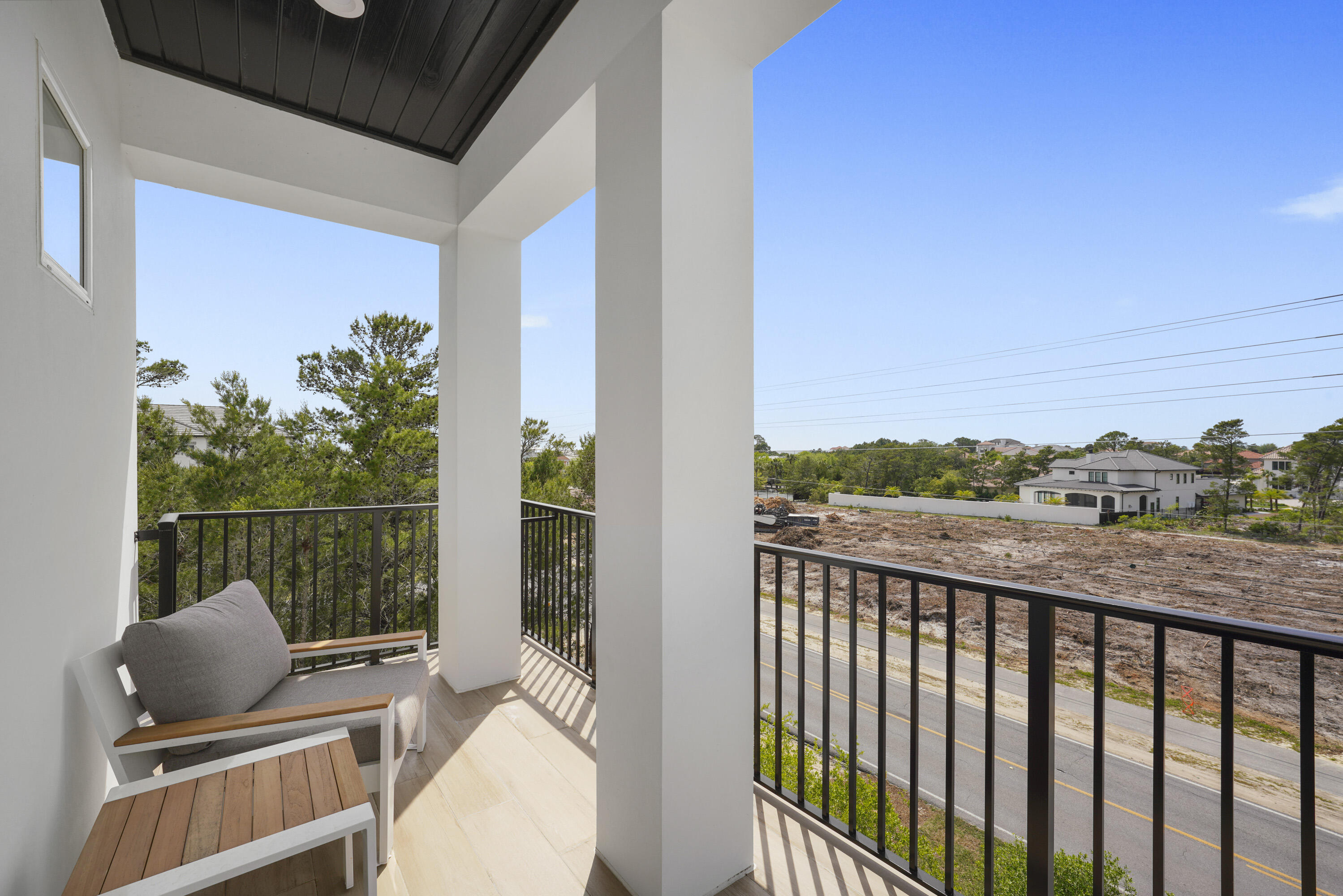 393 County hwy - Residential