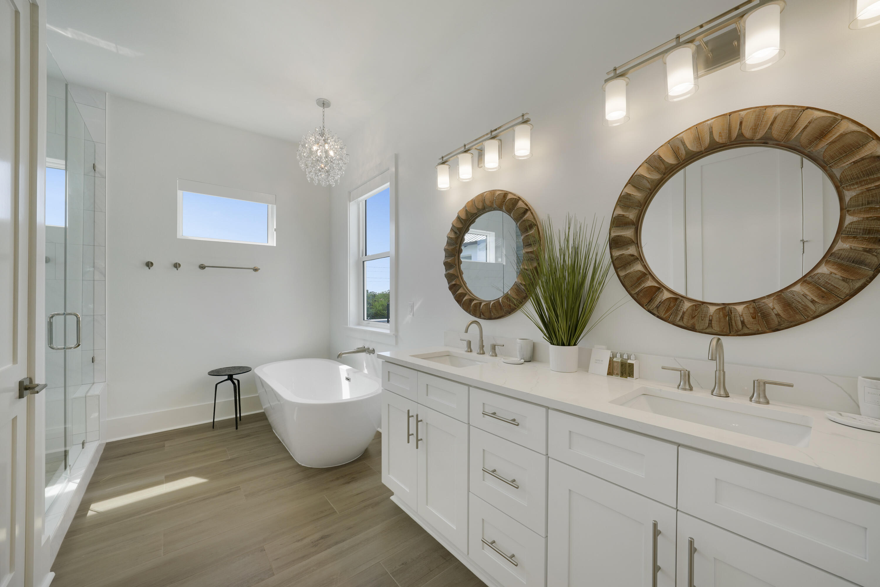 393 County hwy - Residential