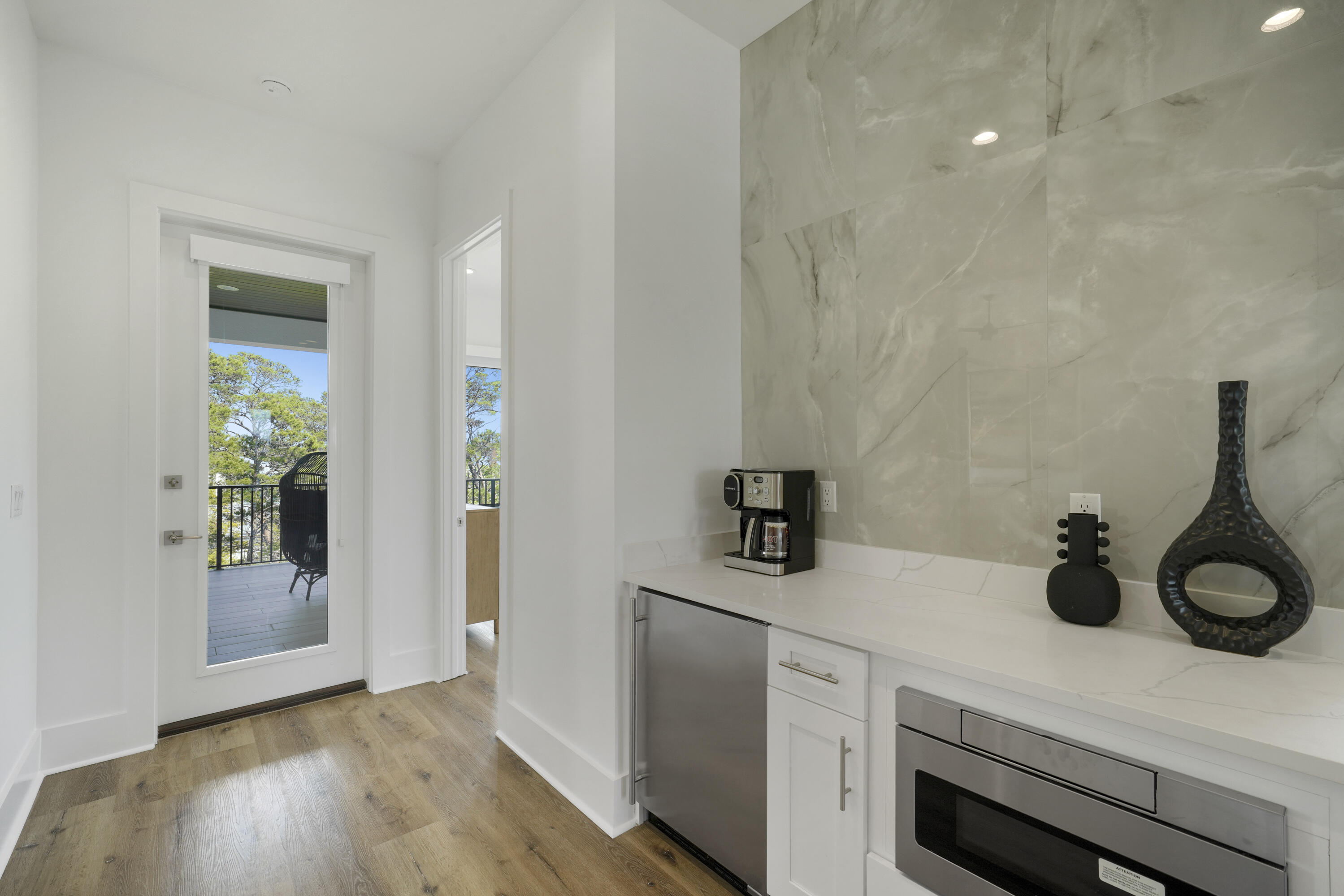 393 County hwy - Residential