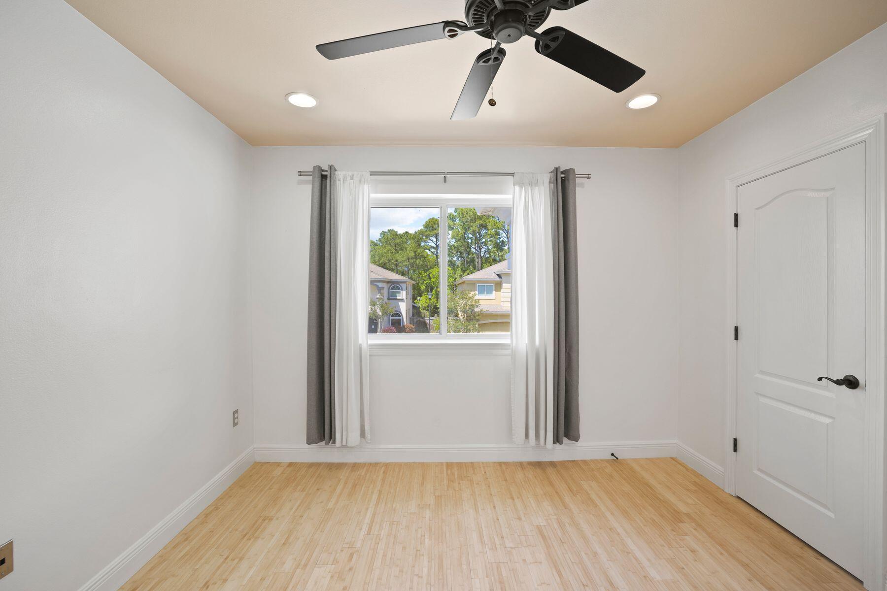 BAYWALK LANDING - Residential