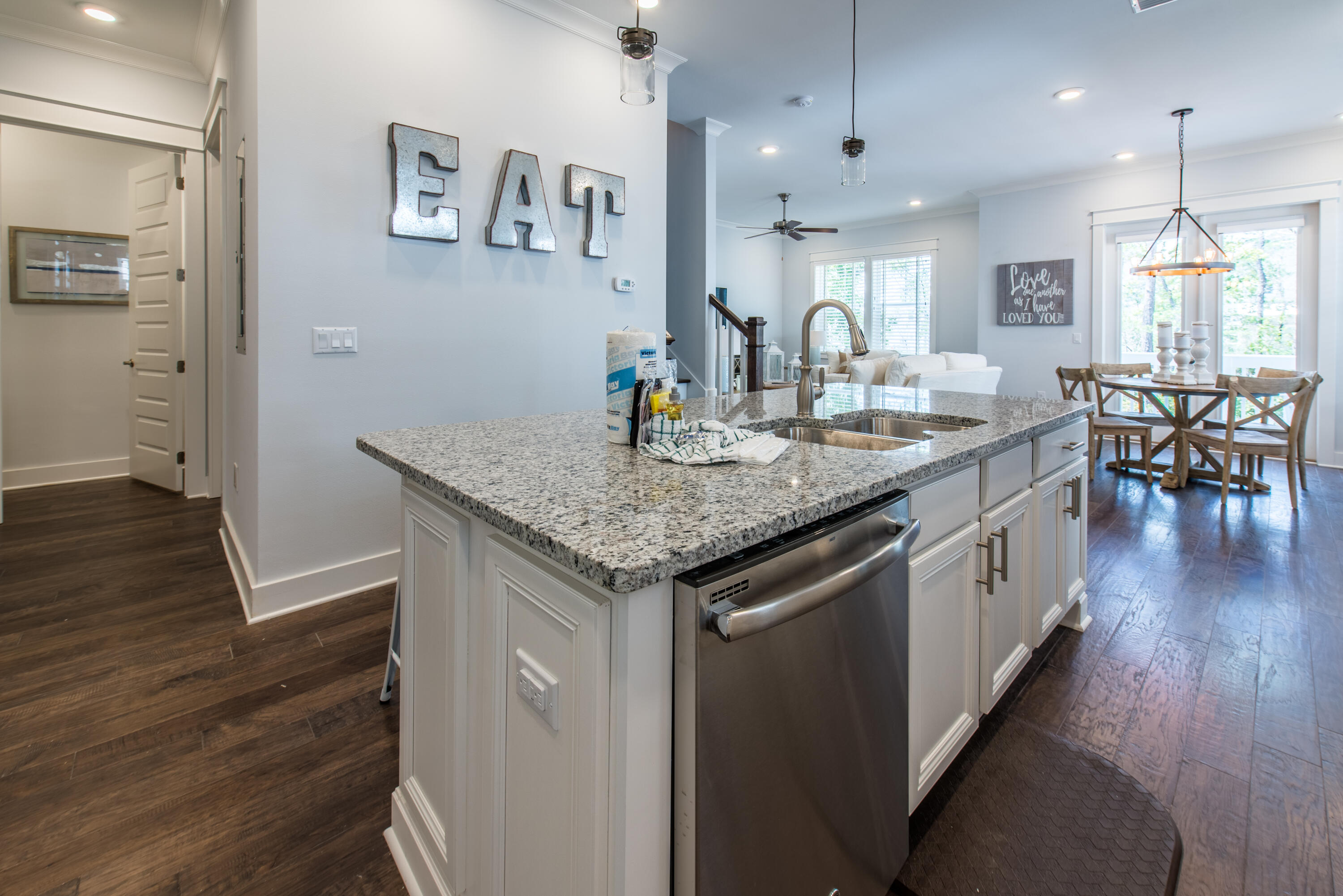 PROMINENCE - Residential