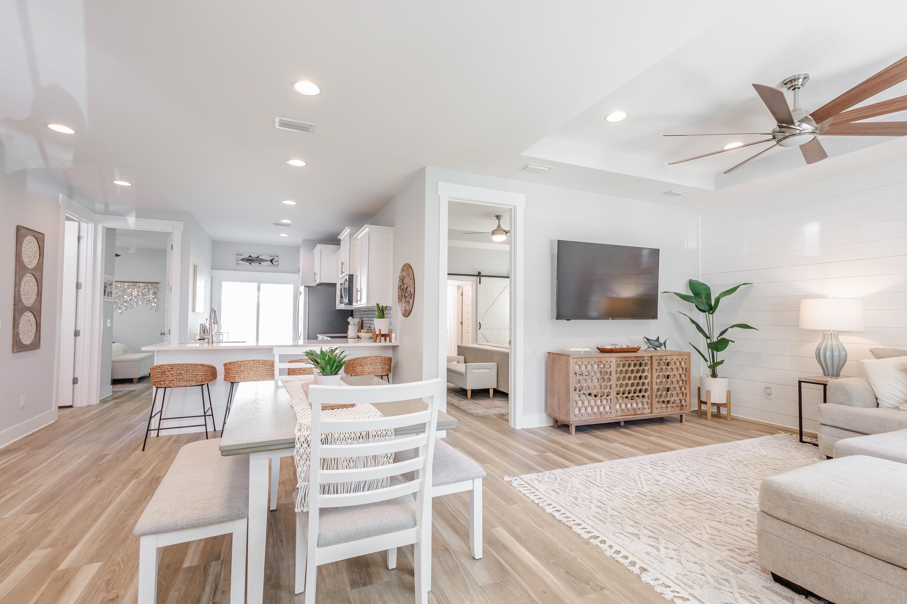 WATER OAKS - Residential