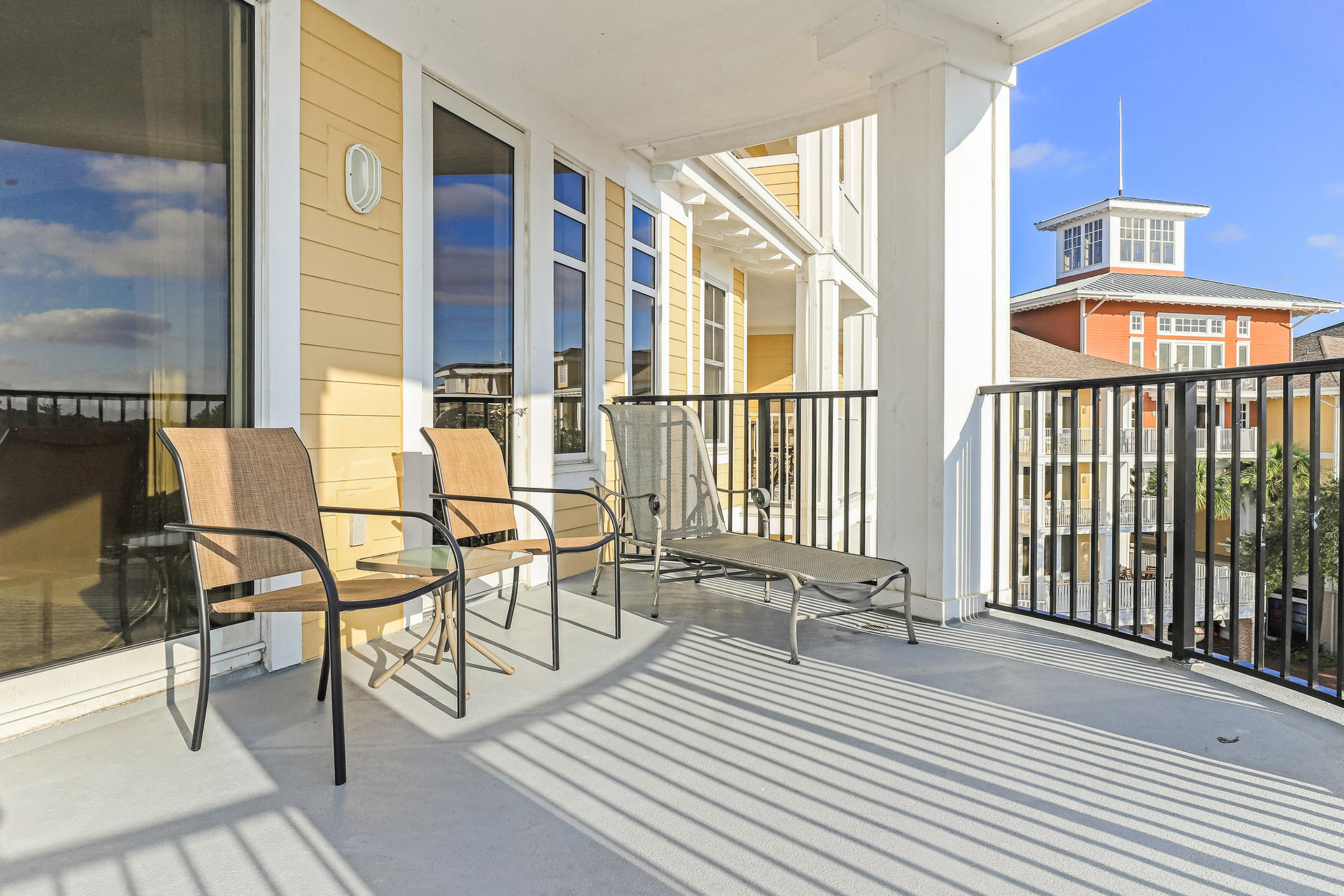 Observation Point North - Residential