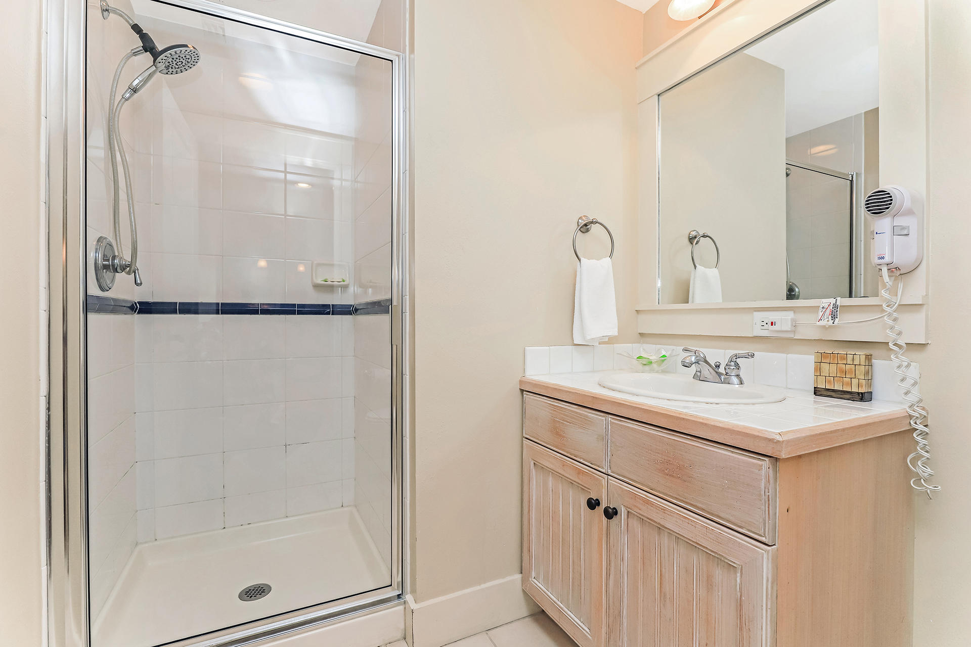 Observation Point North - Residential