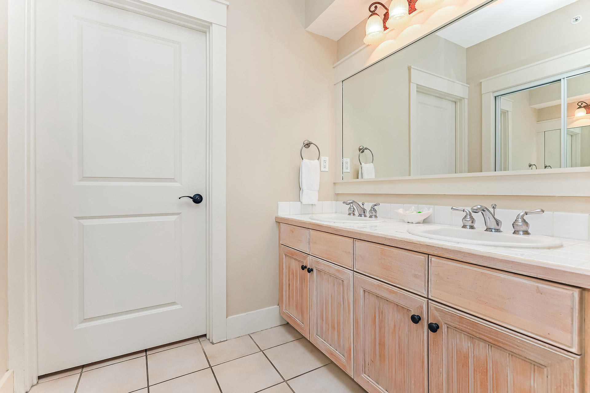 Observation Point North - Residential