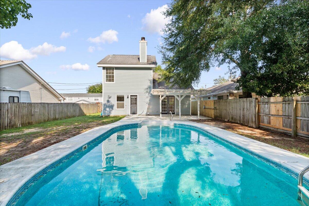 OAKLAND MANOR I LOT 1 & PORTION OF VACATED - Residential