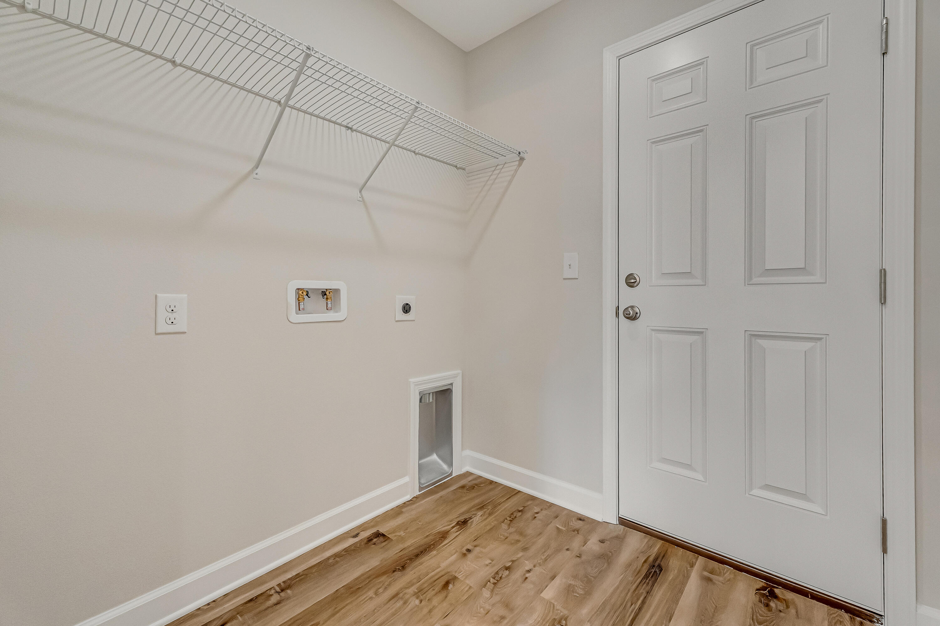 Southern Day Chateau - Residential