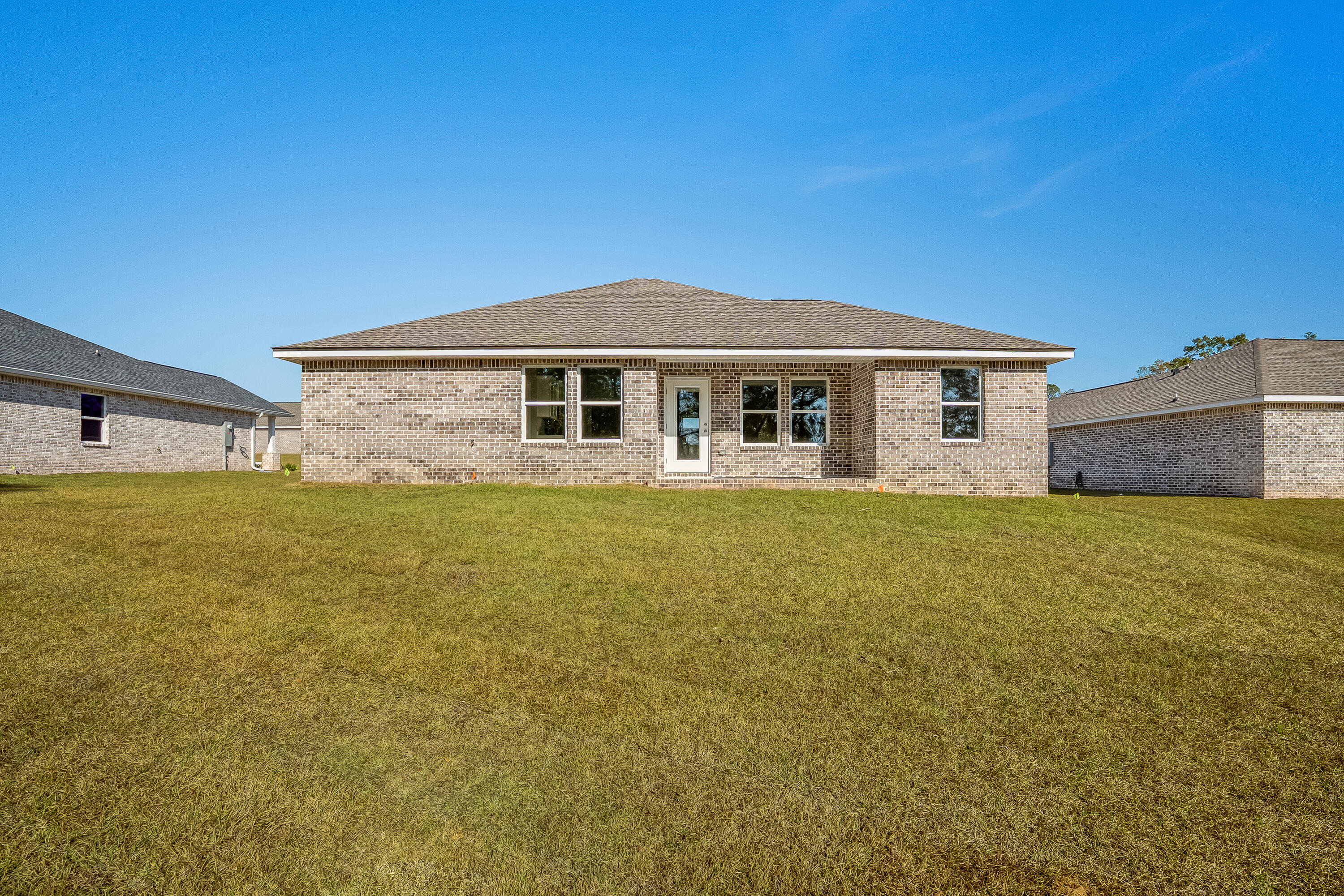 Southern Day Chateau - Residential