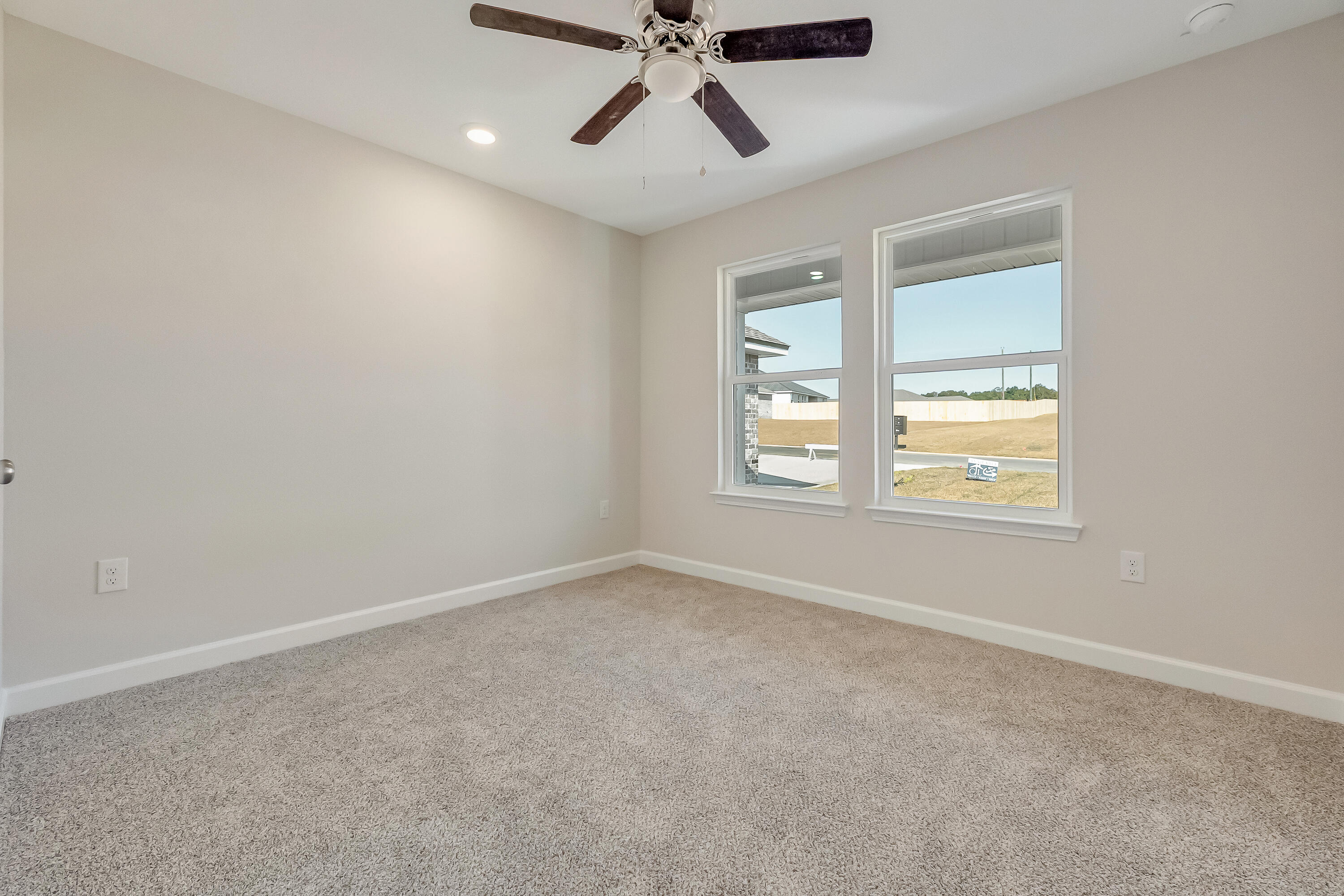 Southern Day Chateau - Residential