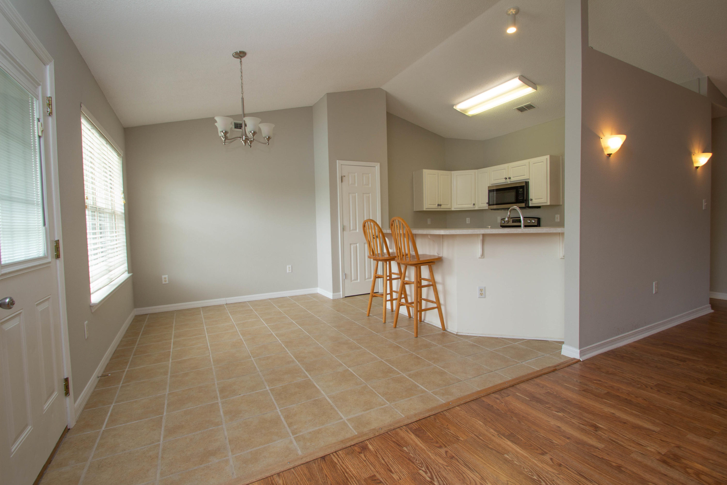 HAMPTON RIDGE ESTATES - Residential