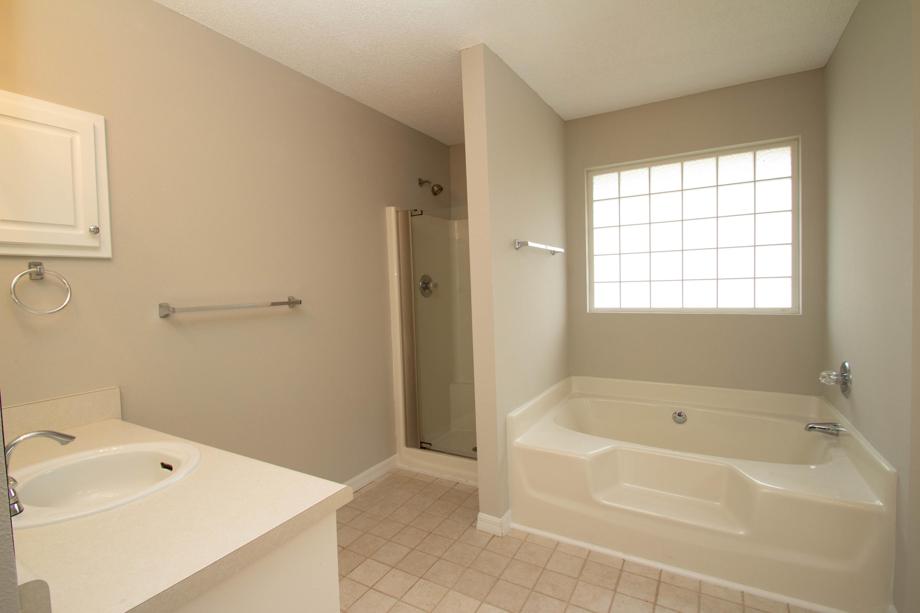 HAMPTON RIDGE ESTATES - Residential