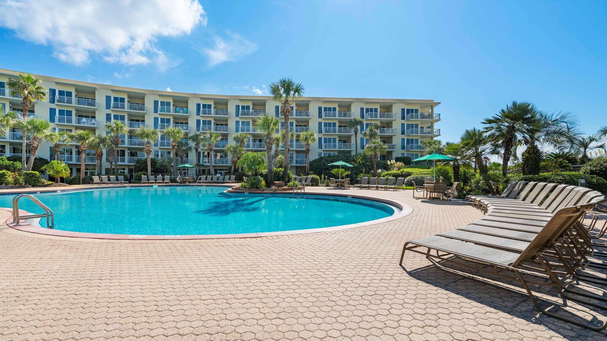 CRESCENT AT MIRAMAR BEACH THE - Residential