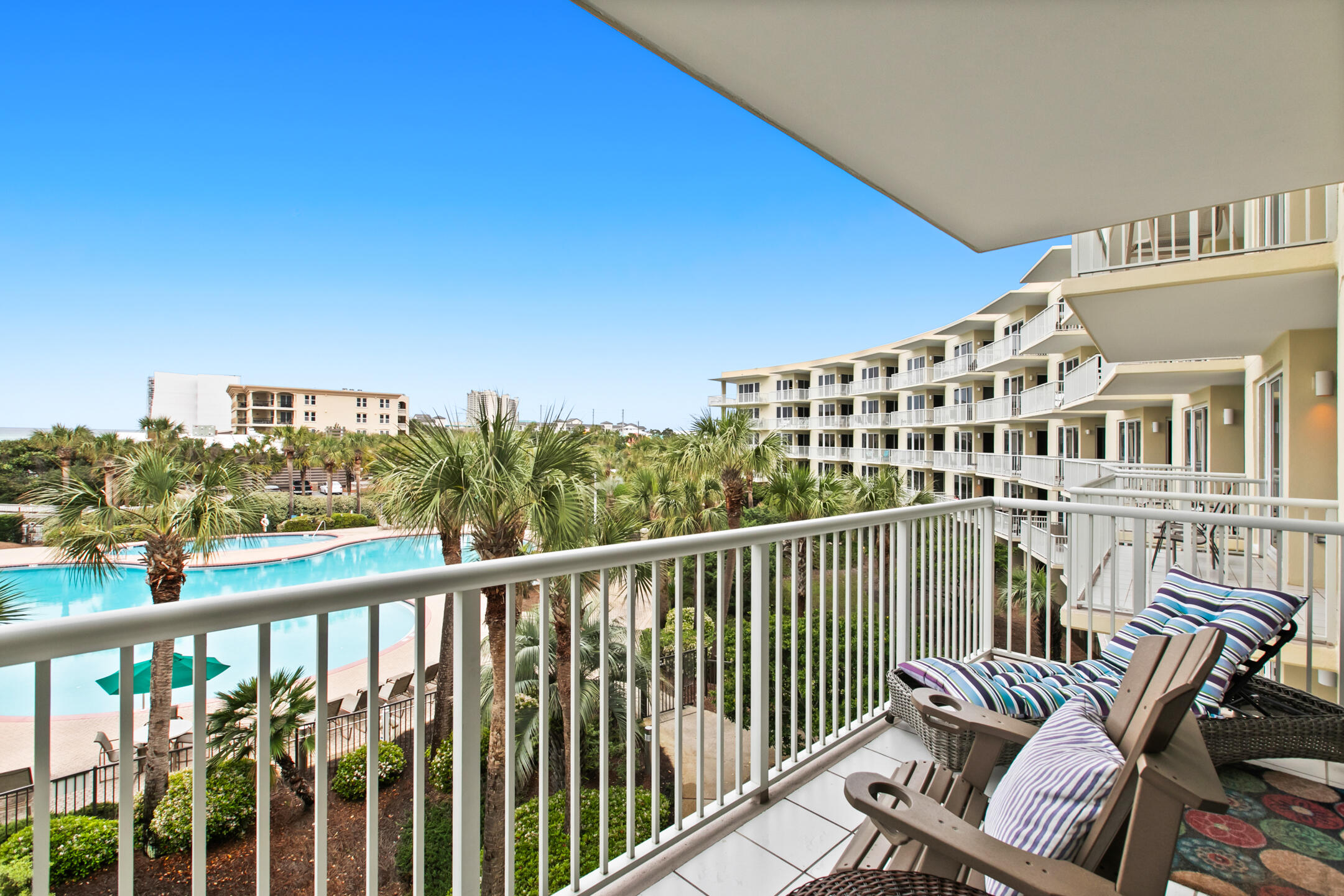 CRESCENT AT MIRAMAR BEACH THE - Residential