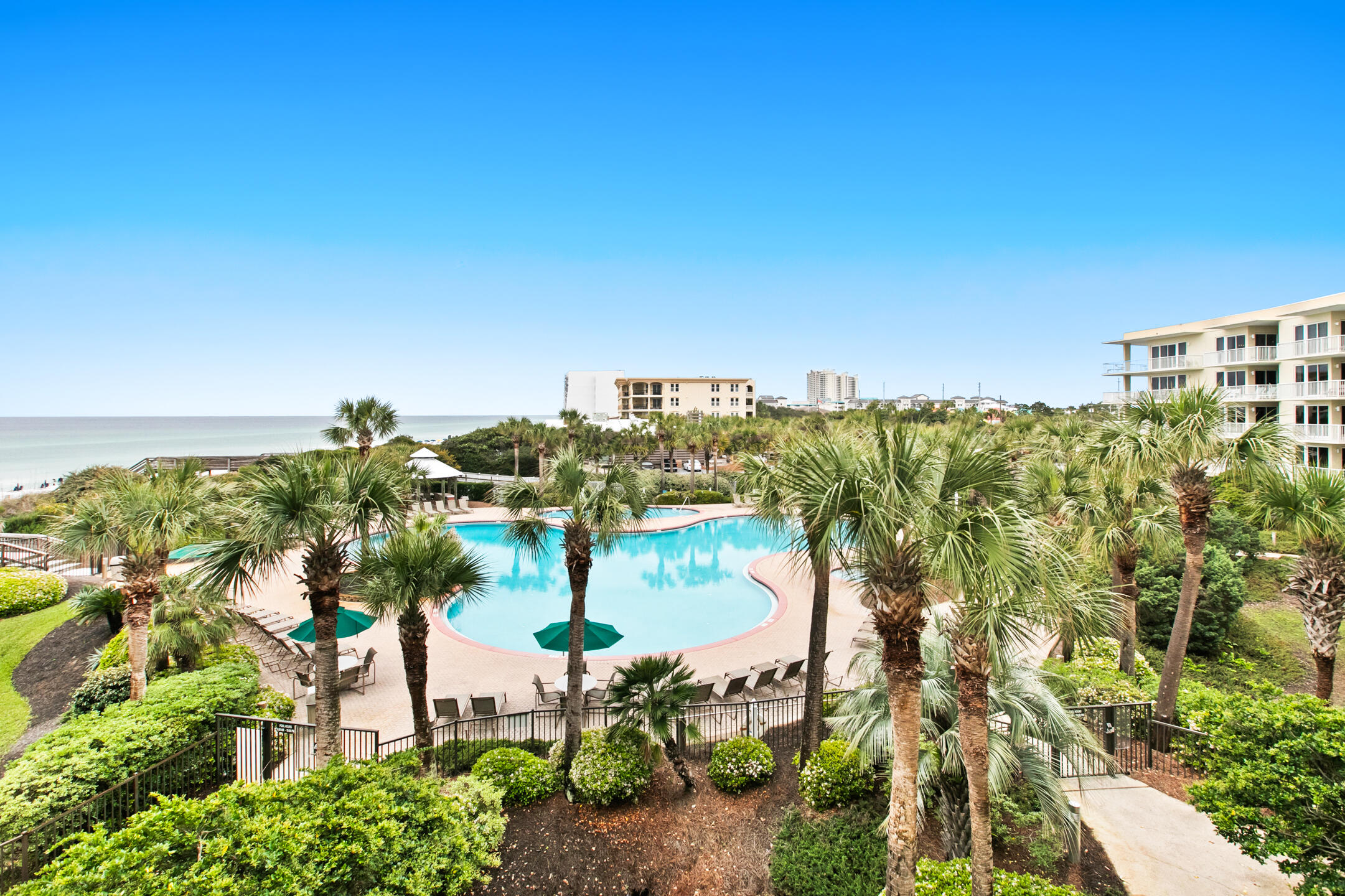 CRESCENT AT MIRAMAR BEACH THE - Residential