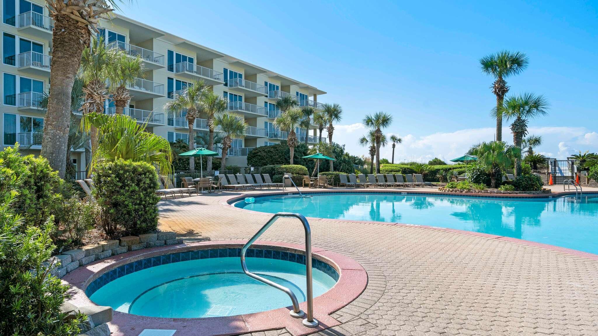 CRESCENT AT MIRAMAR BEACH THE - Residential